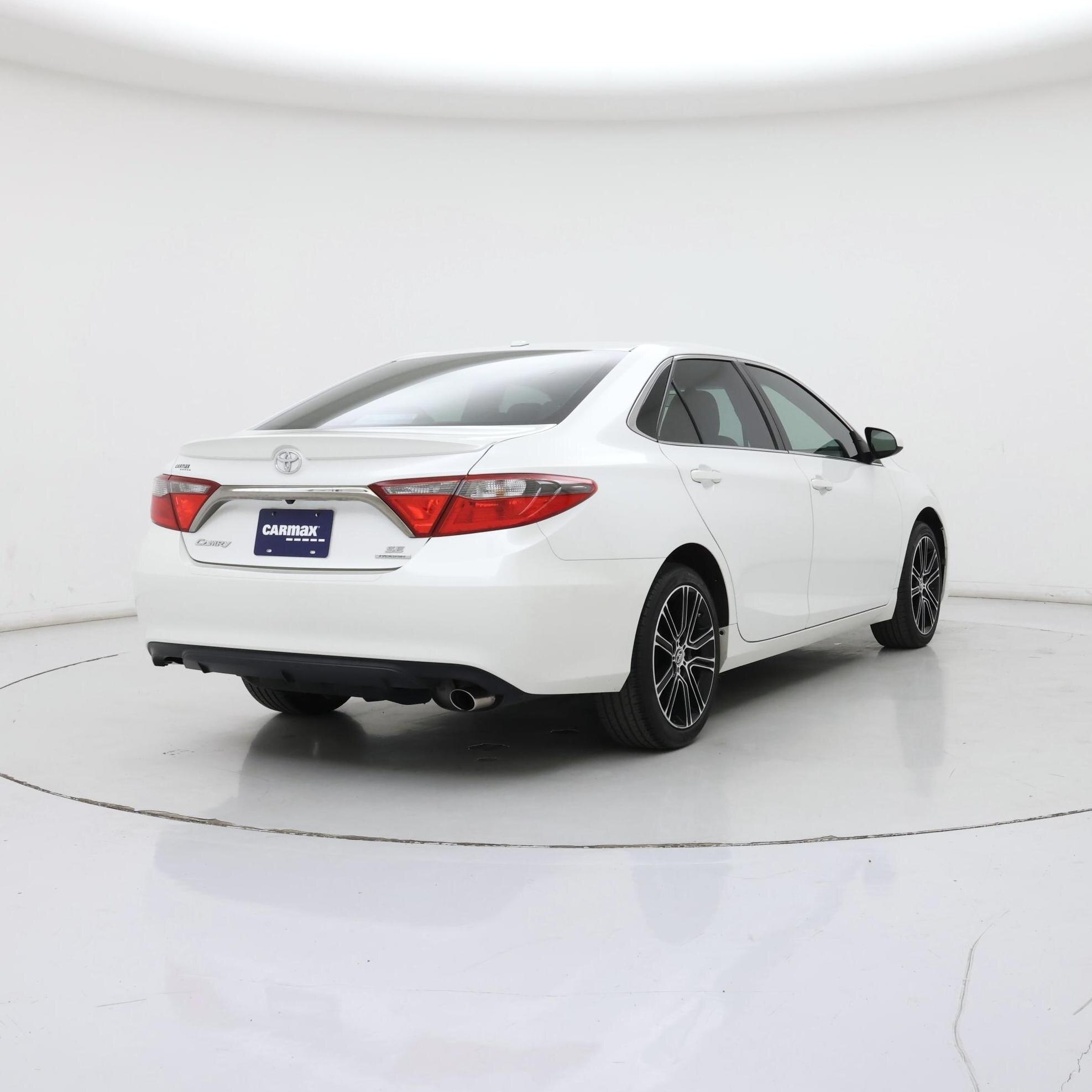 Thumbnail: 2016 Toyota Camry - 8