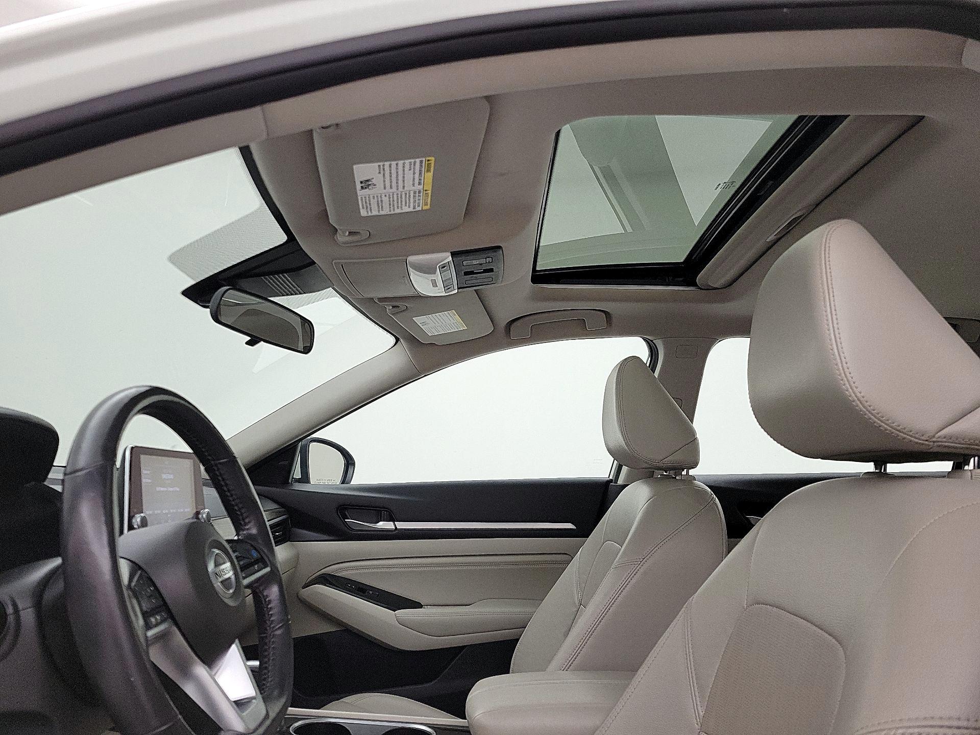 Thumbnail: 2022 Nissan Altima - 20