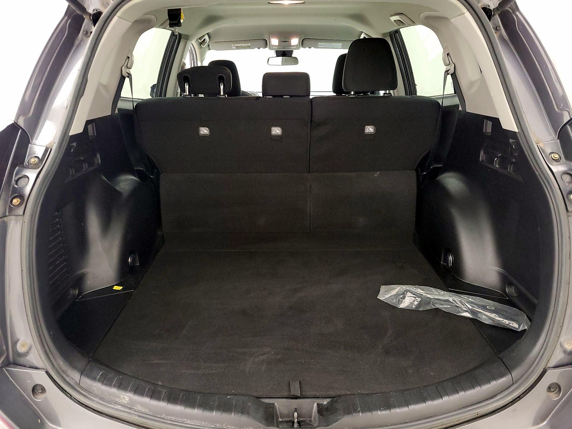 Thumbnail: 2018 Toyota RAV4 - 20