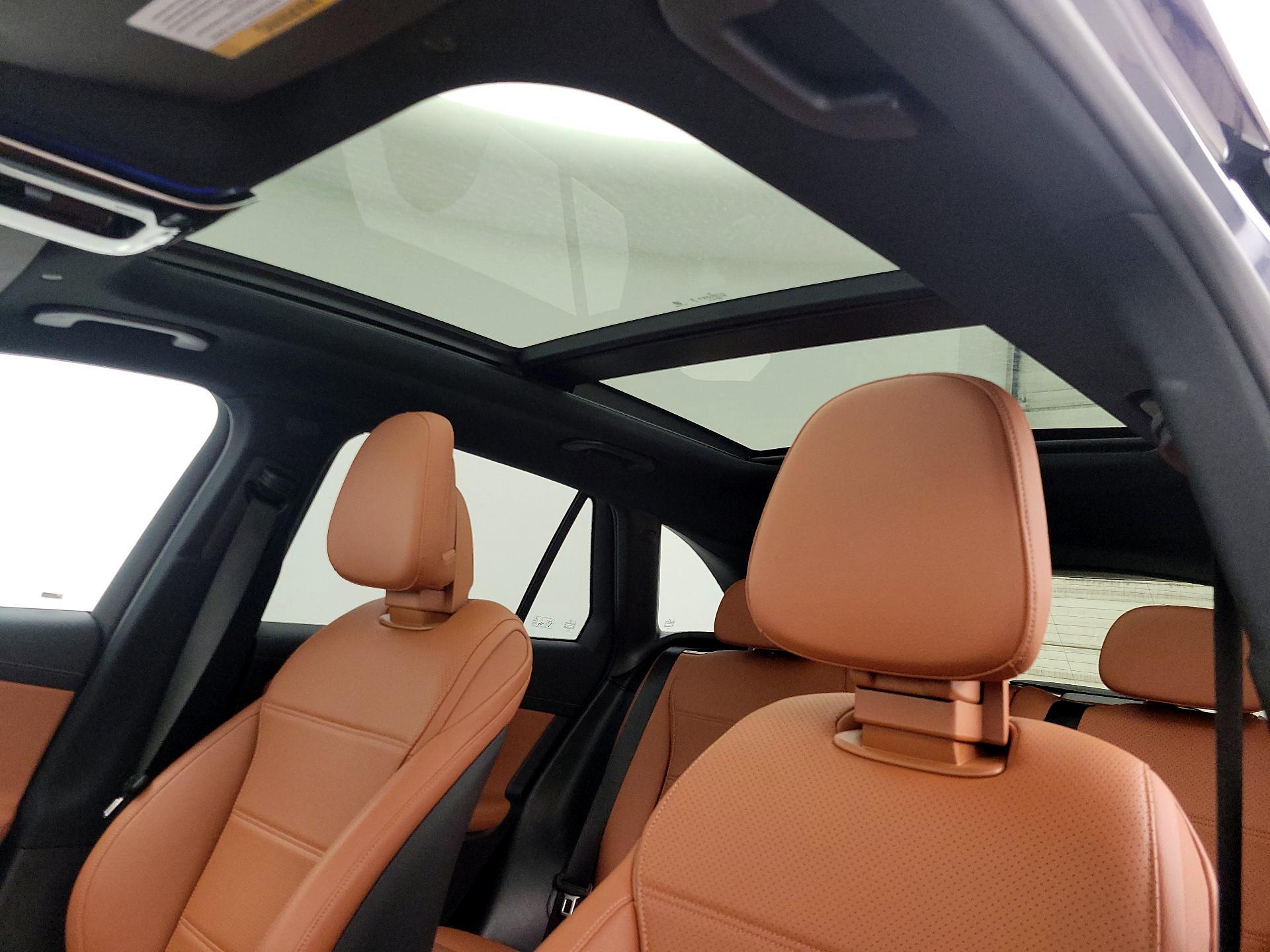 Thumbnail: 2024 Mercedes-Benz GLC - 20