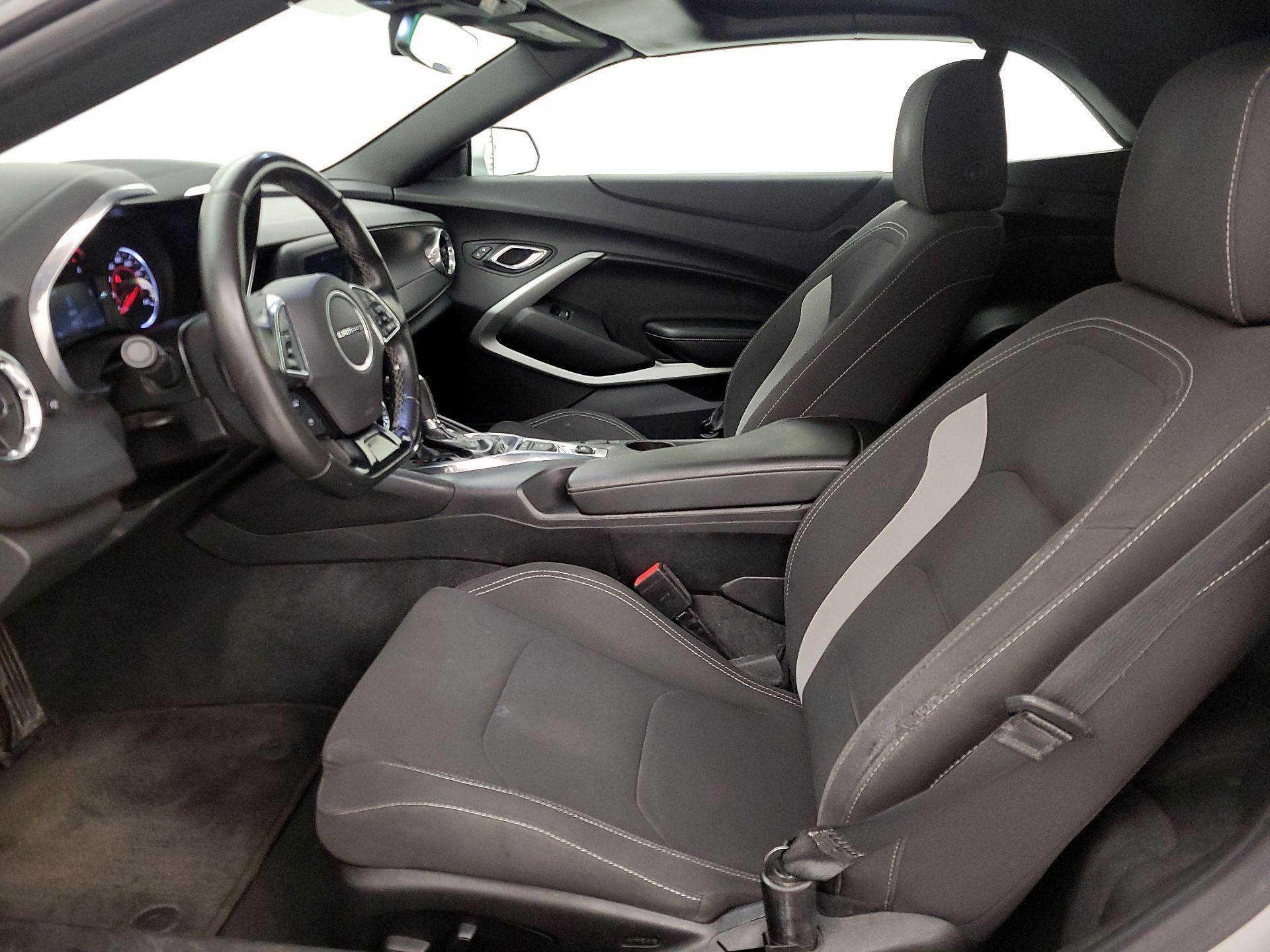 Thumbnail: 2018 Chevrolet Camaro - 11