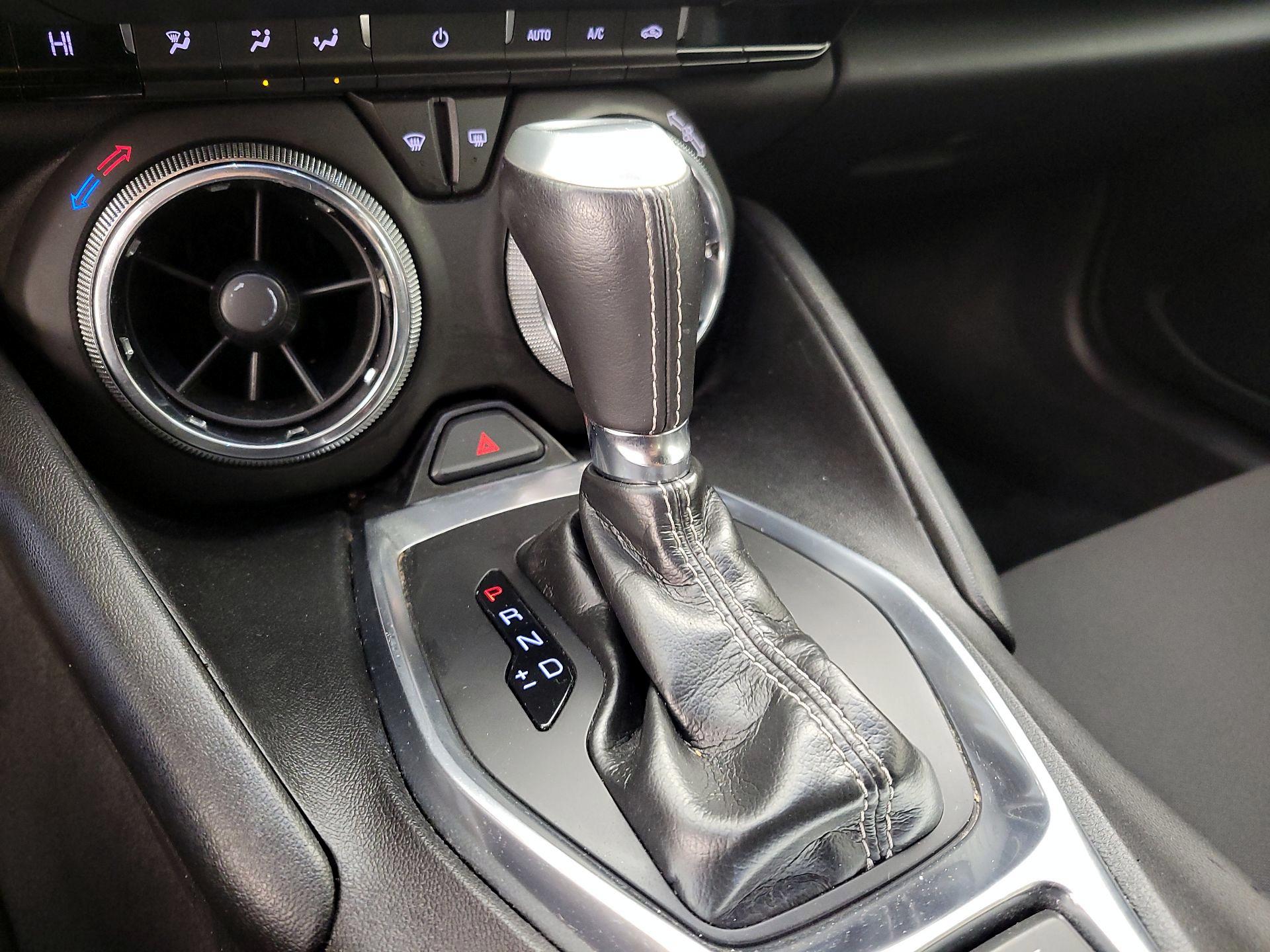 Thumbnail: 2018 Chevrolet Camaro - 16