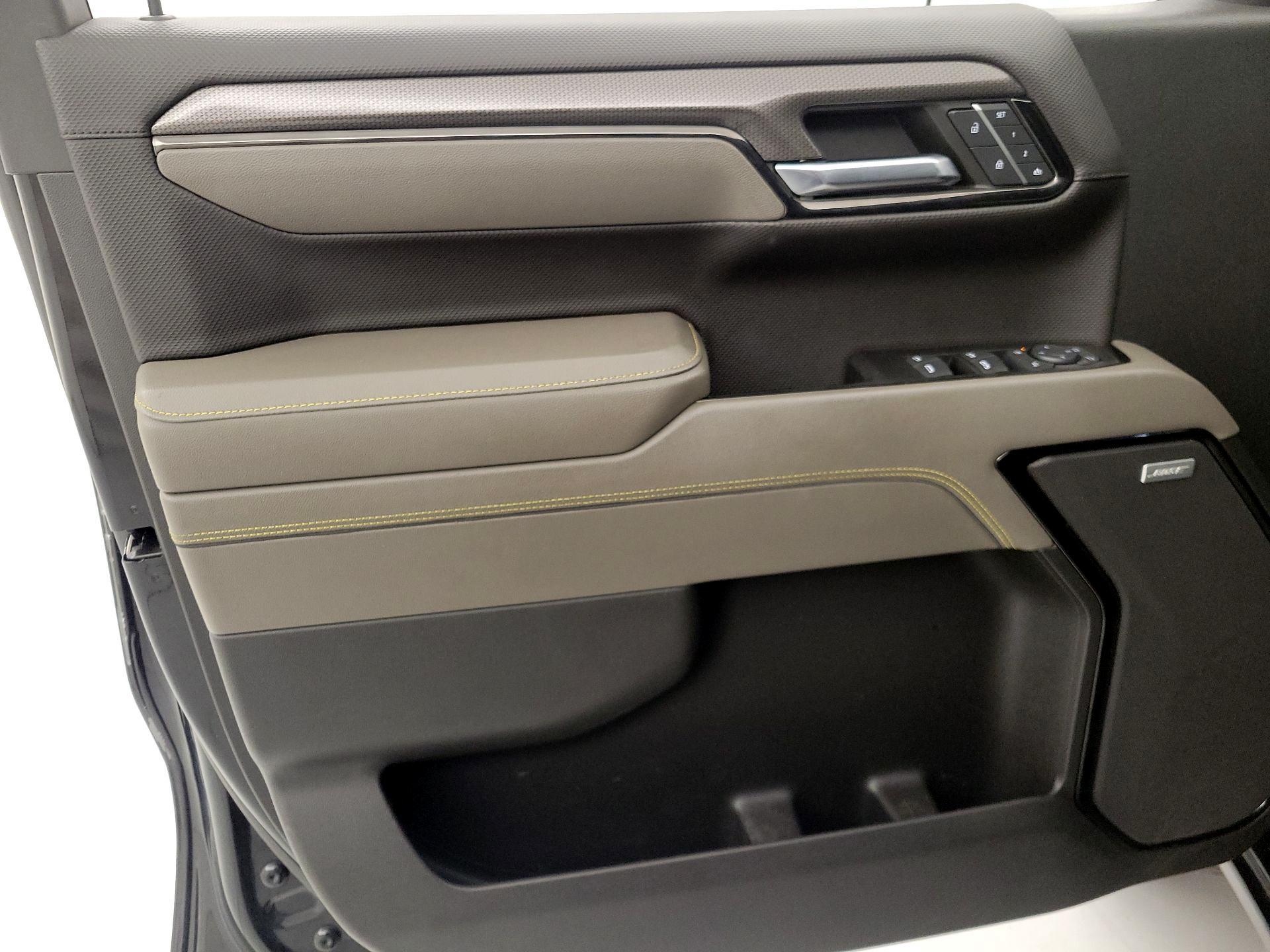 Thumbnail: 2023 Chevrolet Silverado 1500 - 12