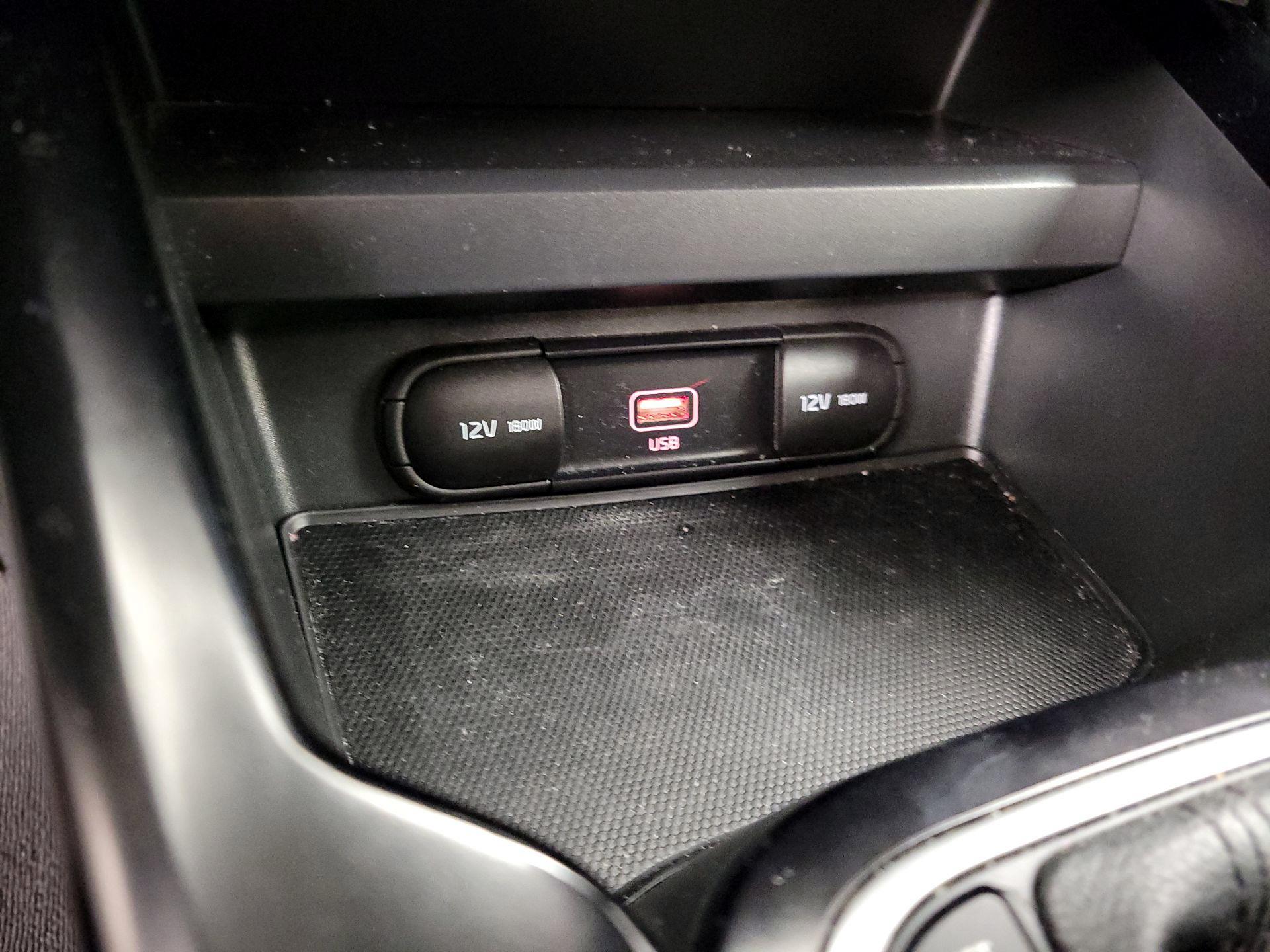 Thumbnail: 2020 Kia Soul - 18