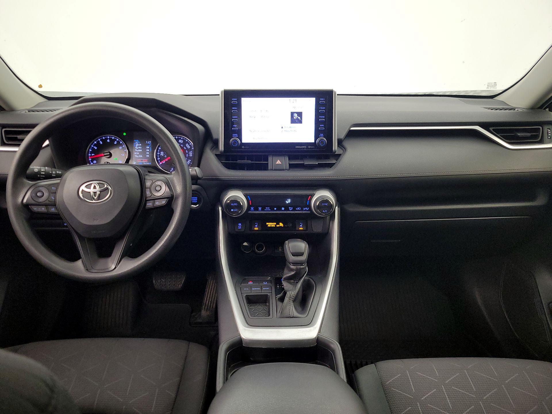 Thumbnail: 2019 Toyota RAV4 - 9