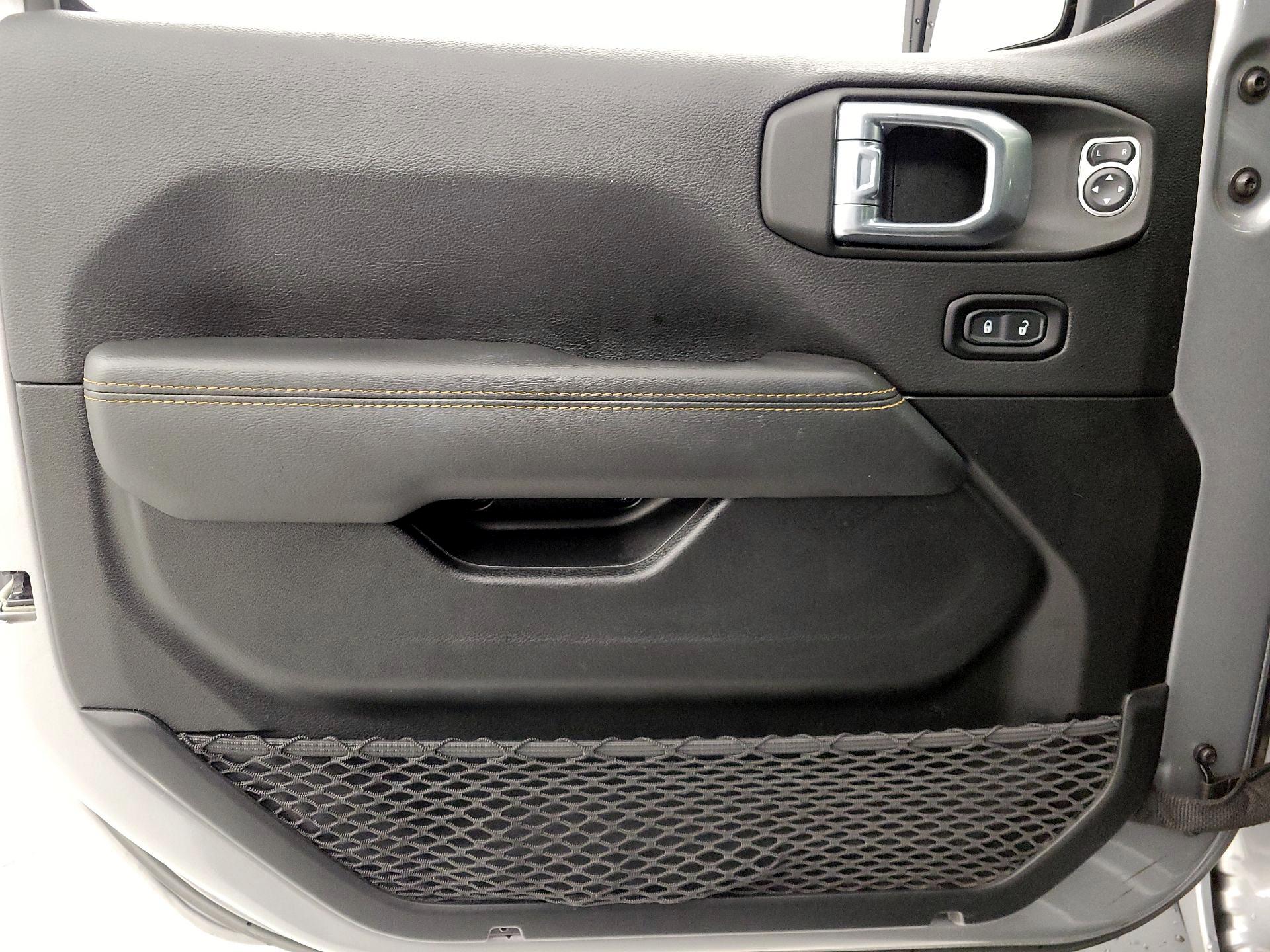 Thumbnail: 2021 Jeep Gladiator - 12