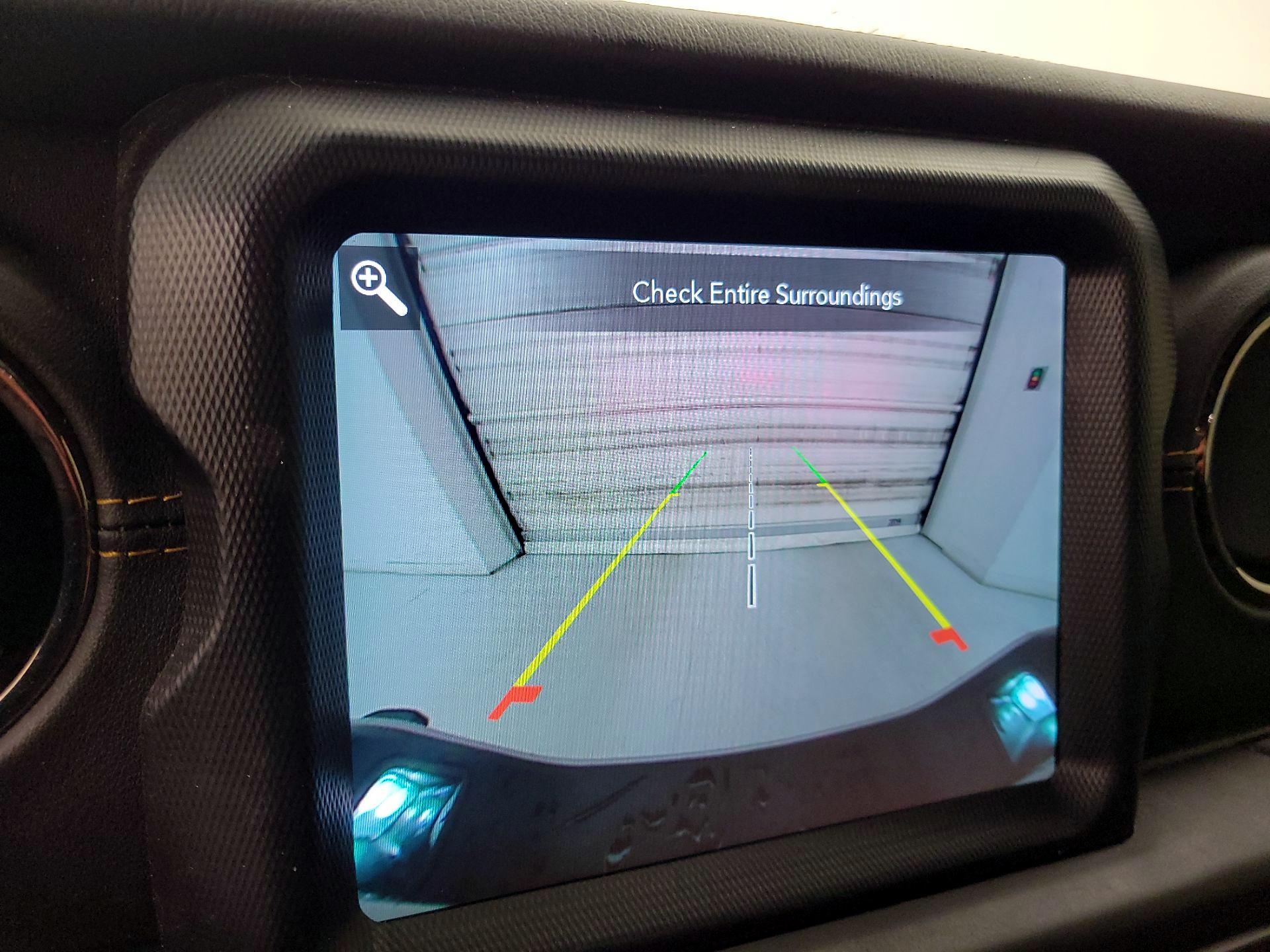 Thumbnail: 2021 Jeep Gladiator - 15