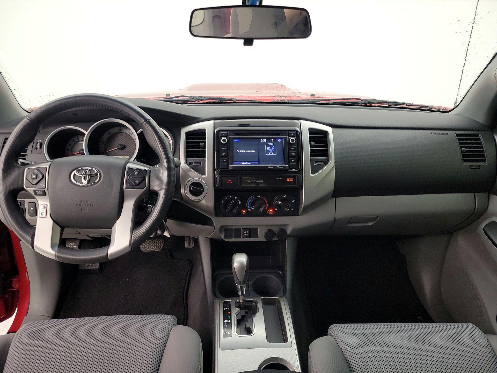 Thumbnail: 2015 Toyota Tacoma - 9