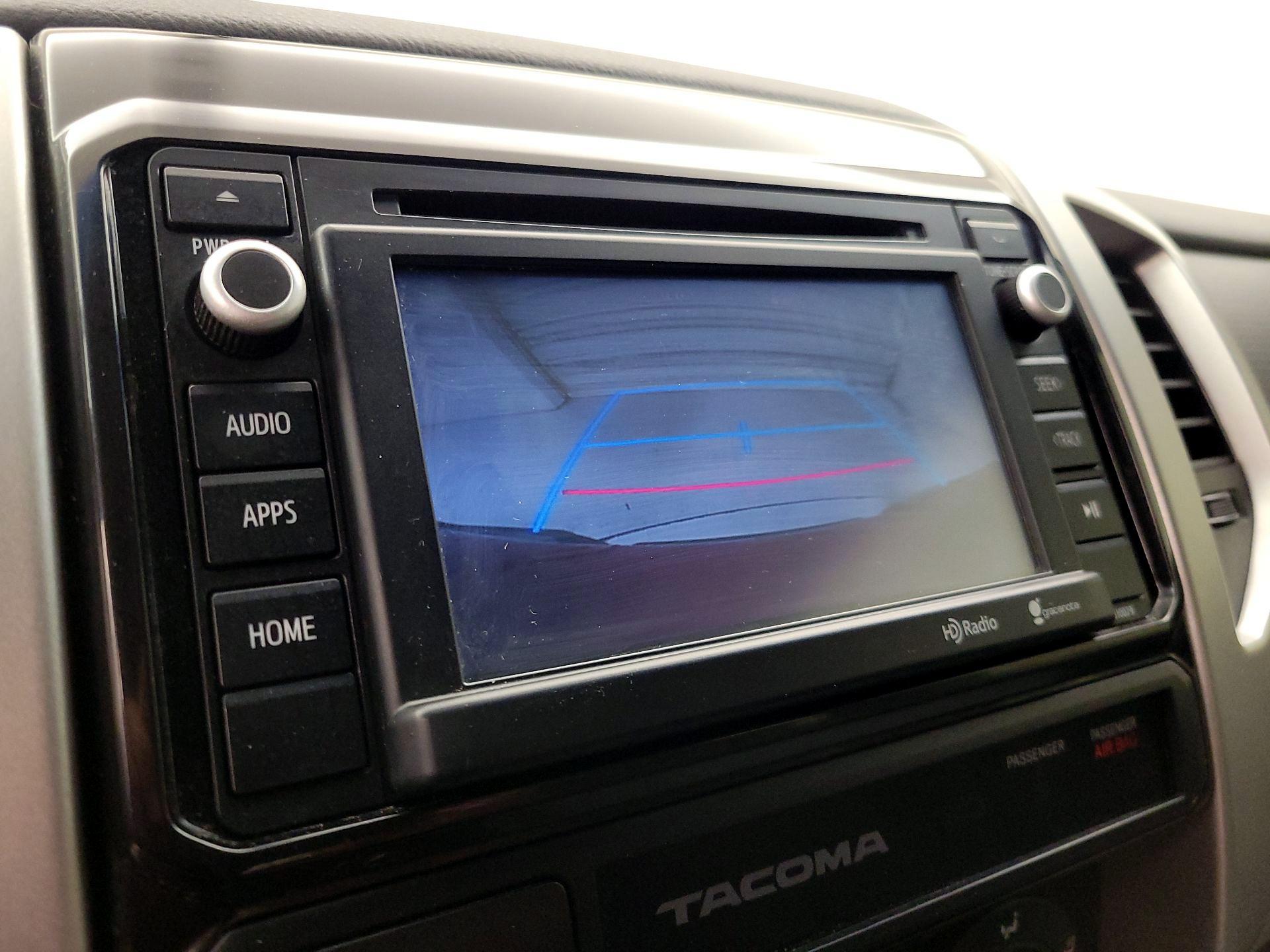 Thumbnail: 2015 Toyota Tacoma - 14