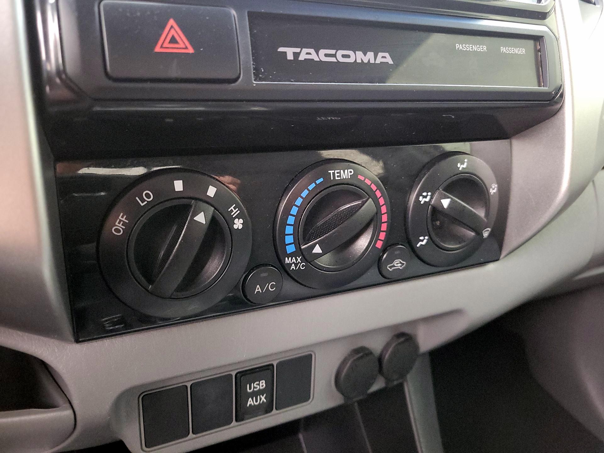 Thumbnail: 2015 Toyota Tacoma - 16