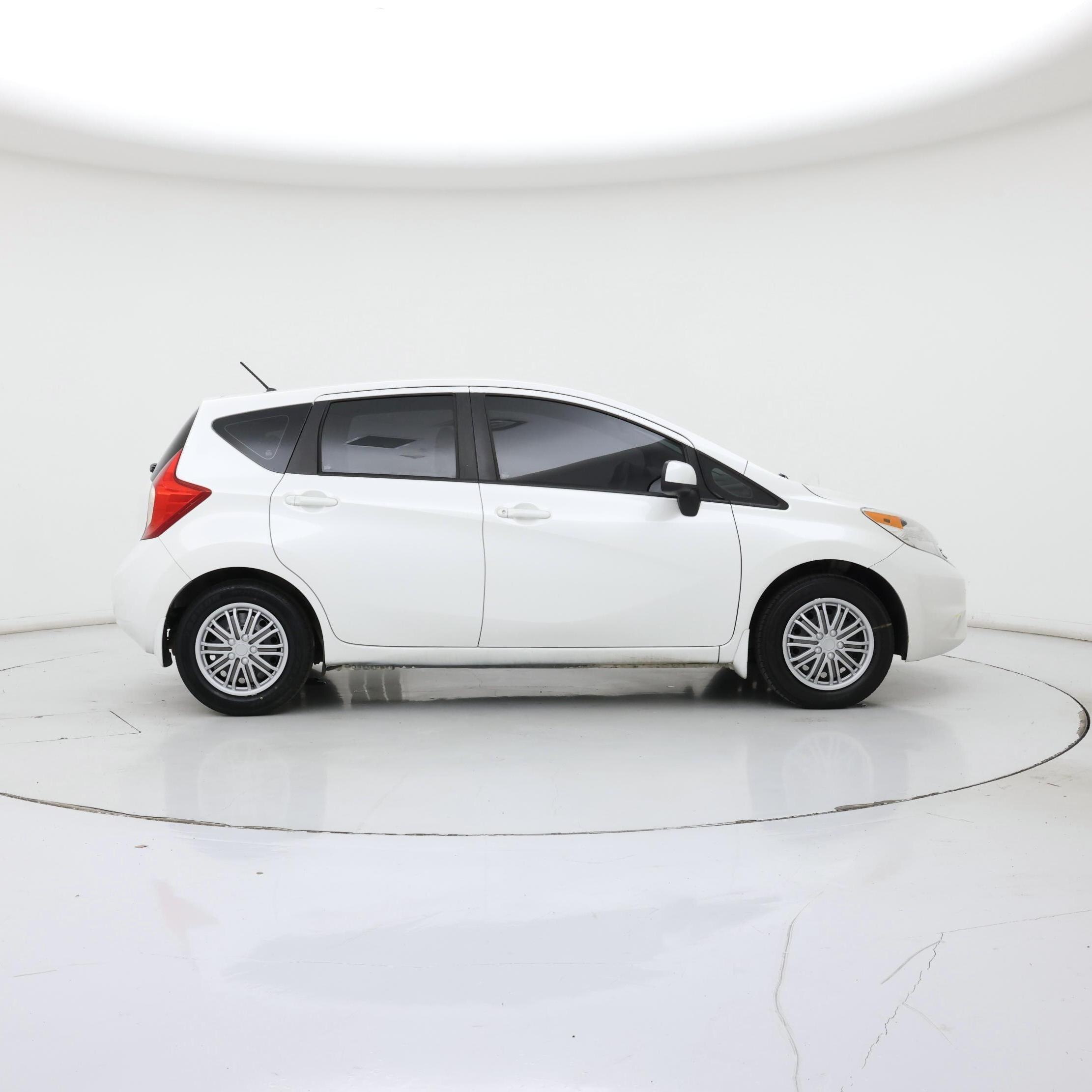 Thumbnail: 2014 Nissan Versa Note - 7