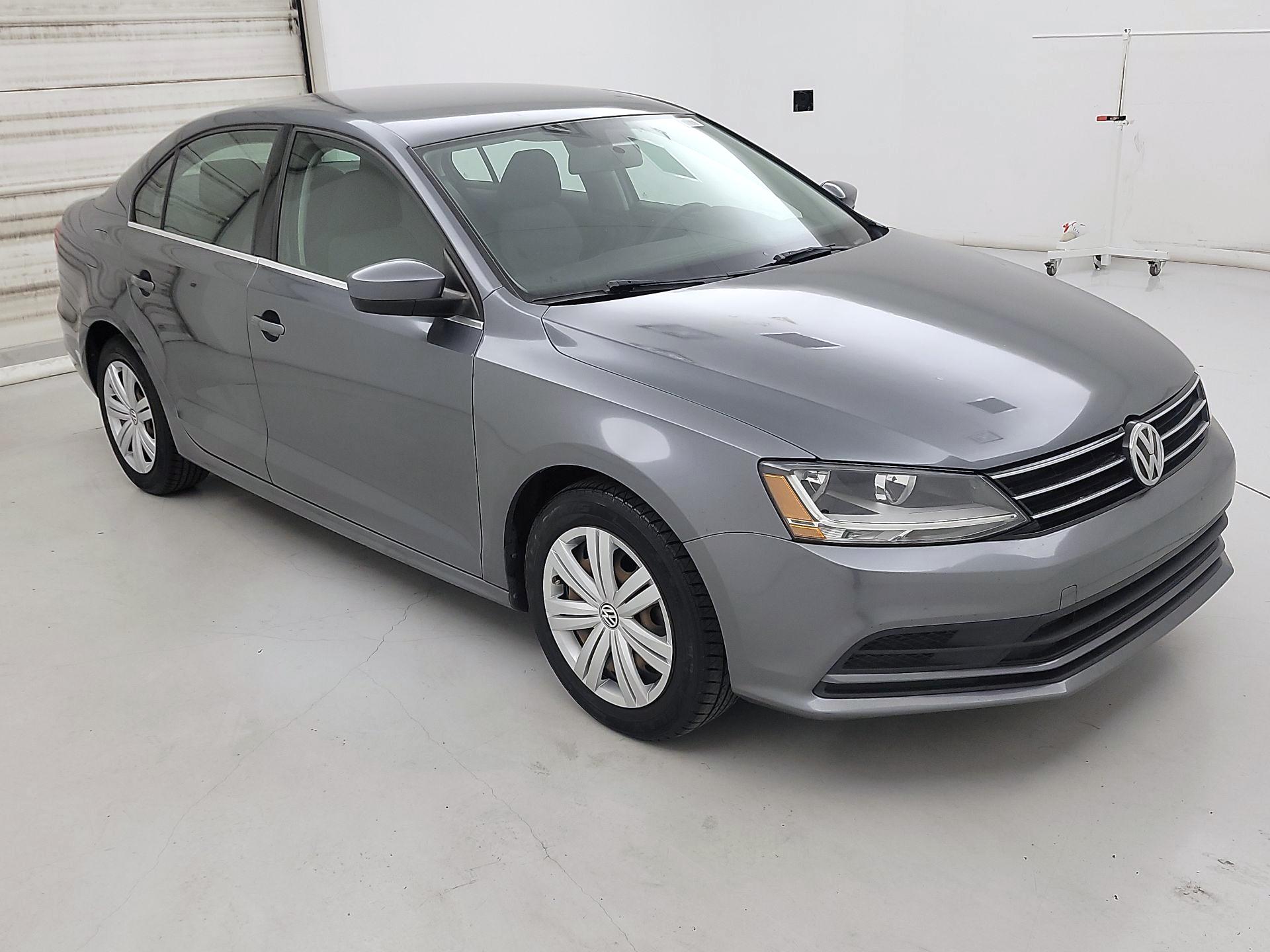 Thumbnail: 2017 Volkswagen Jetta - 1