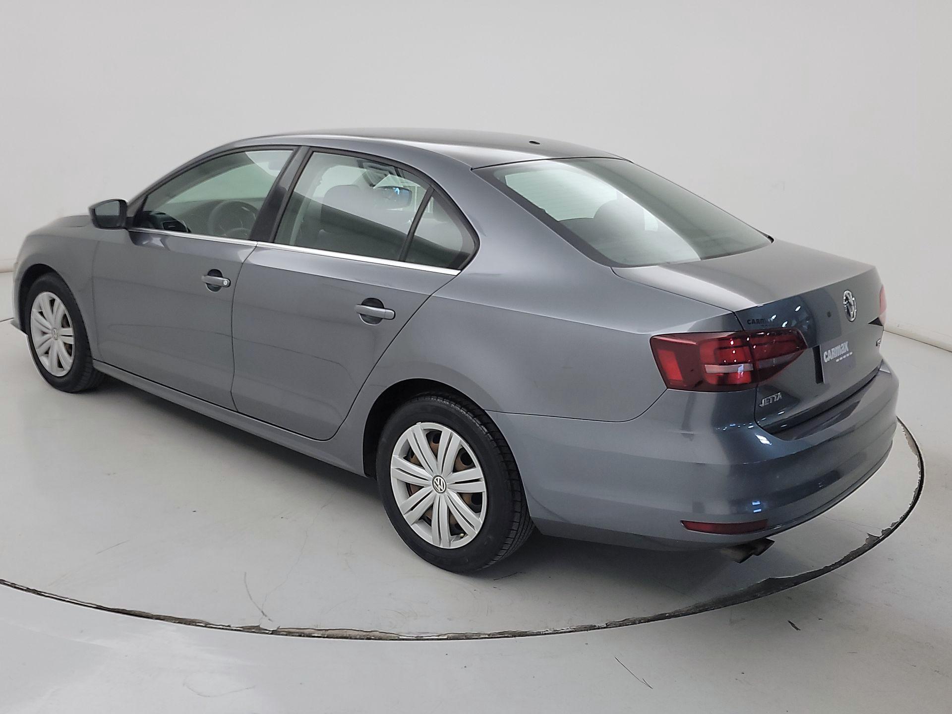 Thumbnail: 2017 Volkswagen Jetta - 7