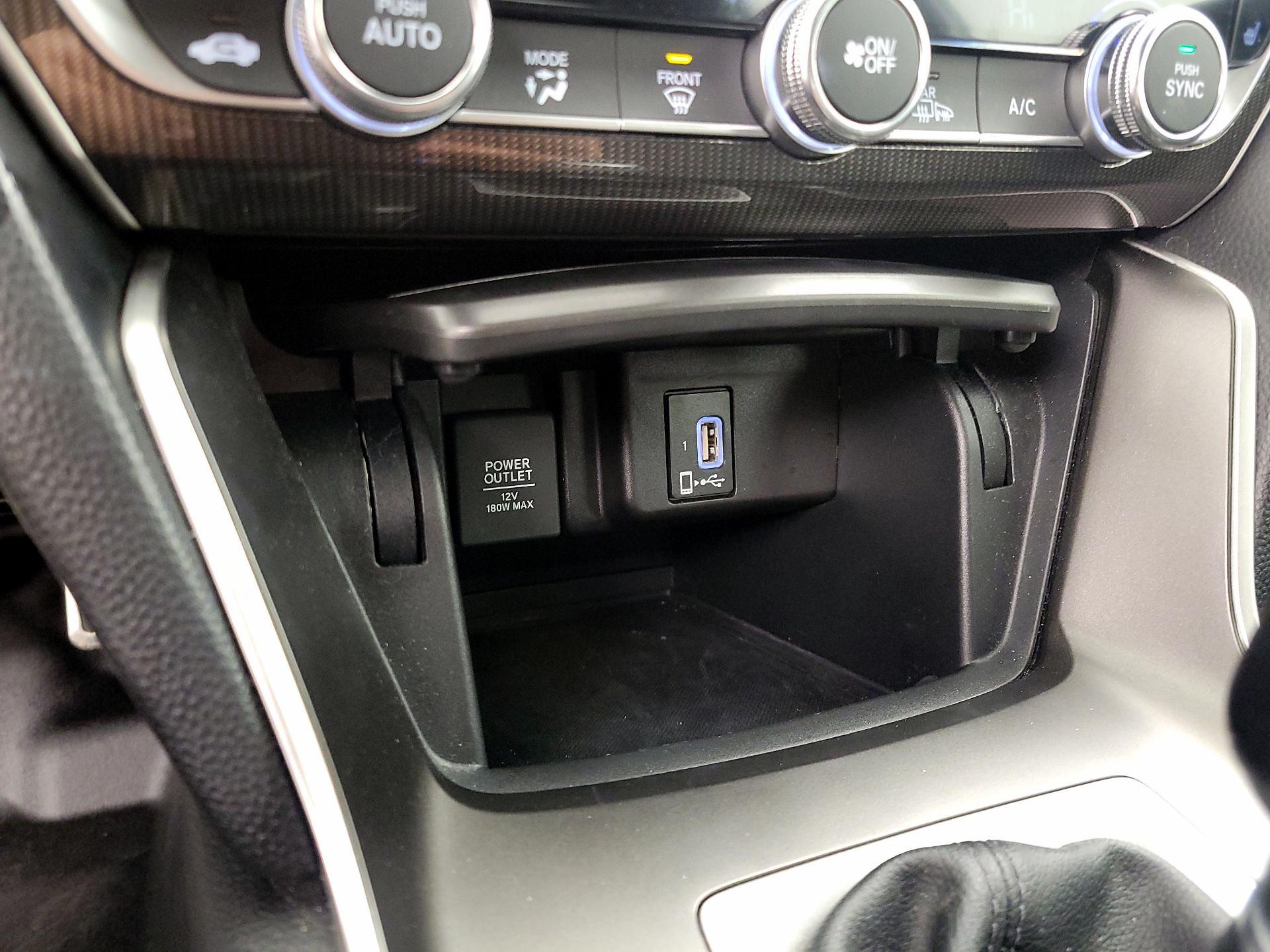 Thumbnail: 2018 Honda Accord - 16