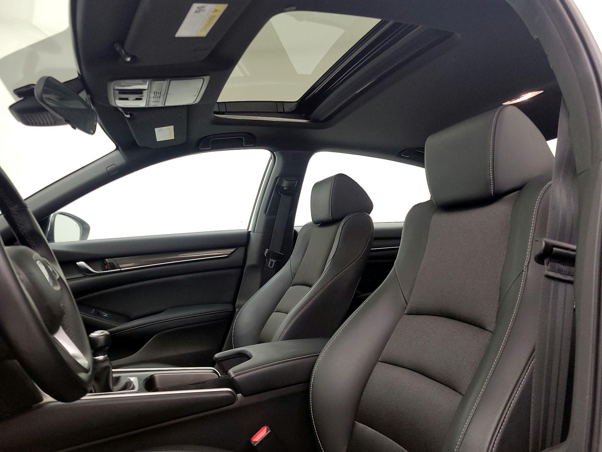 Thumbnail: 2018 Honda Accord - 17