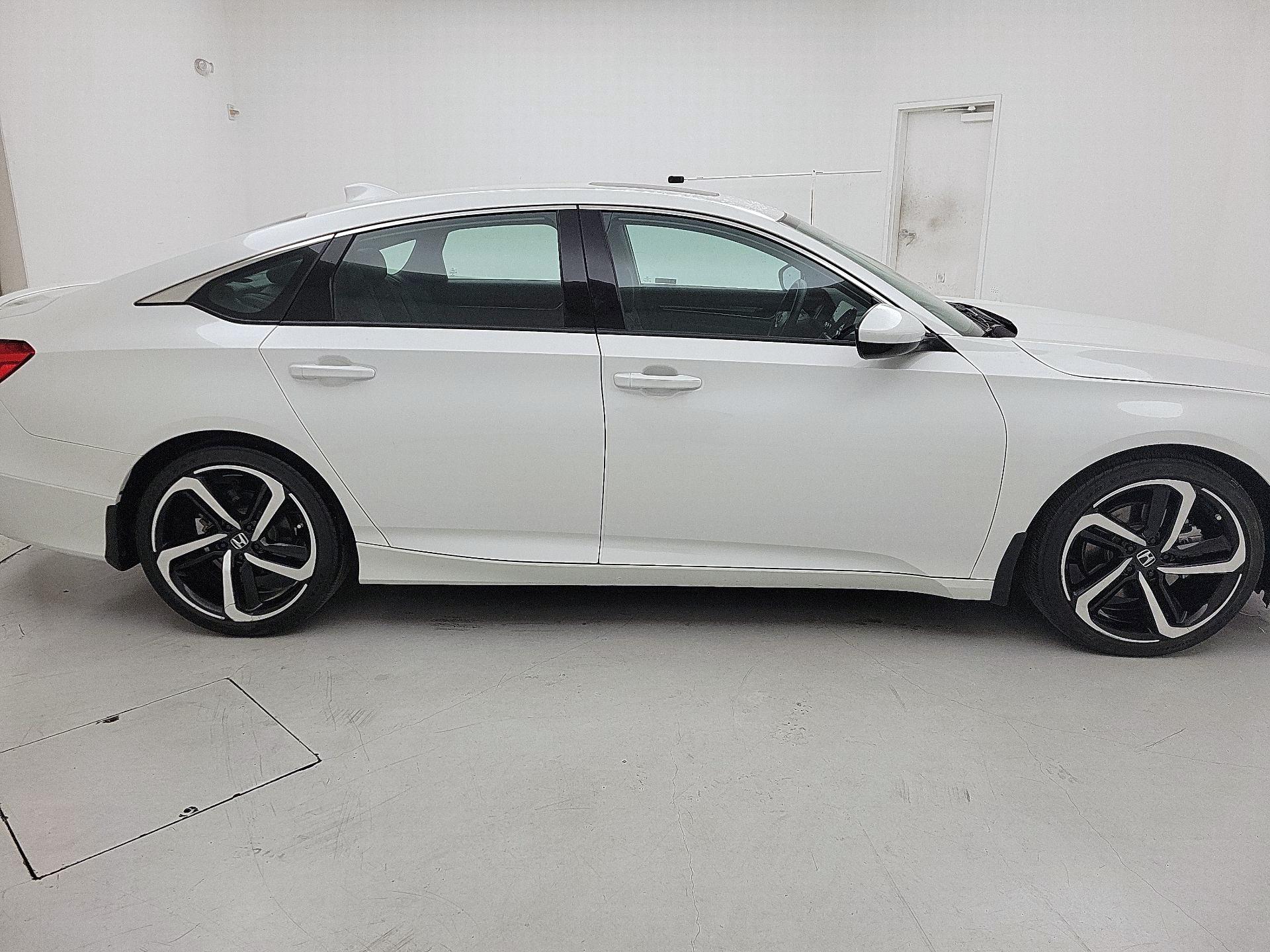 Thumbnail: 2018 Honda Accord - 4