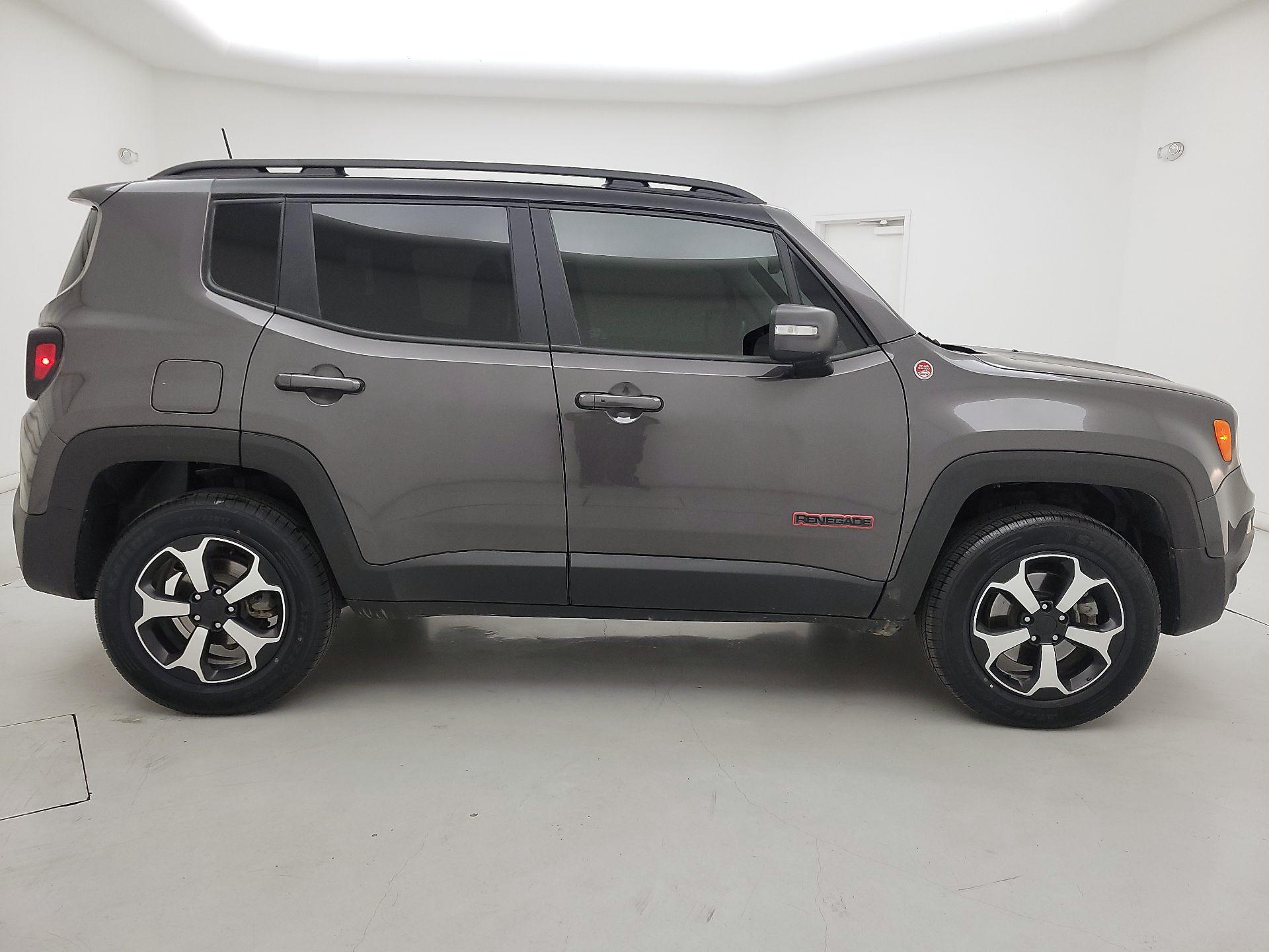 Thumbnail: 2021 Jeep Renegade - 4