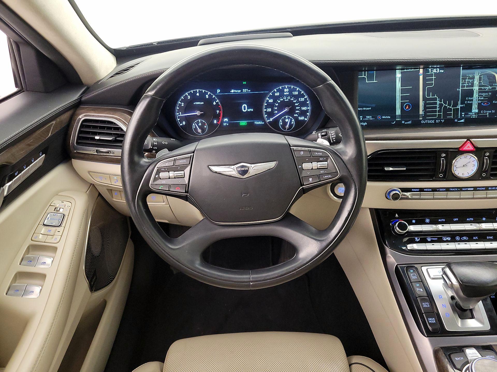 Thumbnail: 2017 Genesis G90 - 10