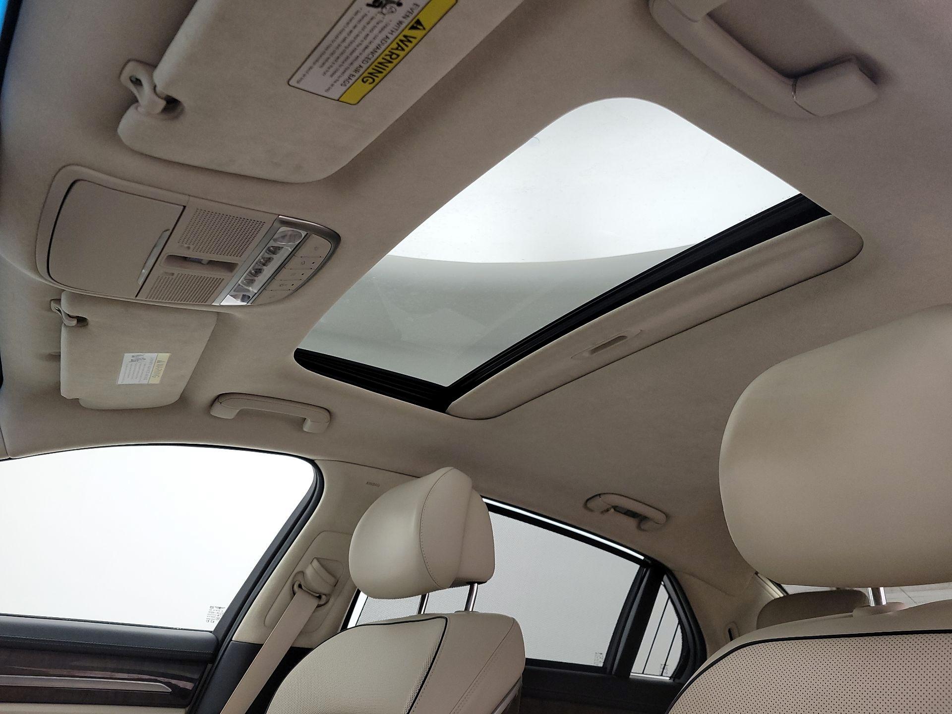 Thumbnail: 2017 Genesis G90 - 20