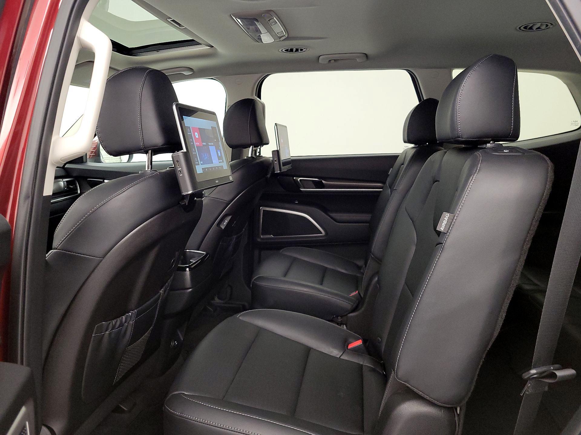 Thumbnail: 2023 Kia Telluride - 19