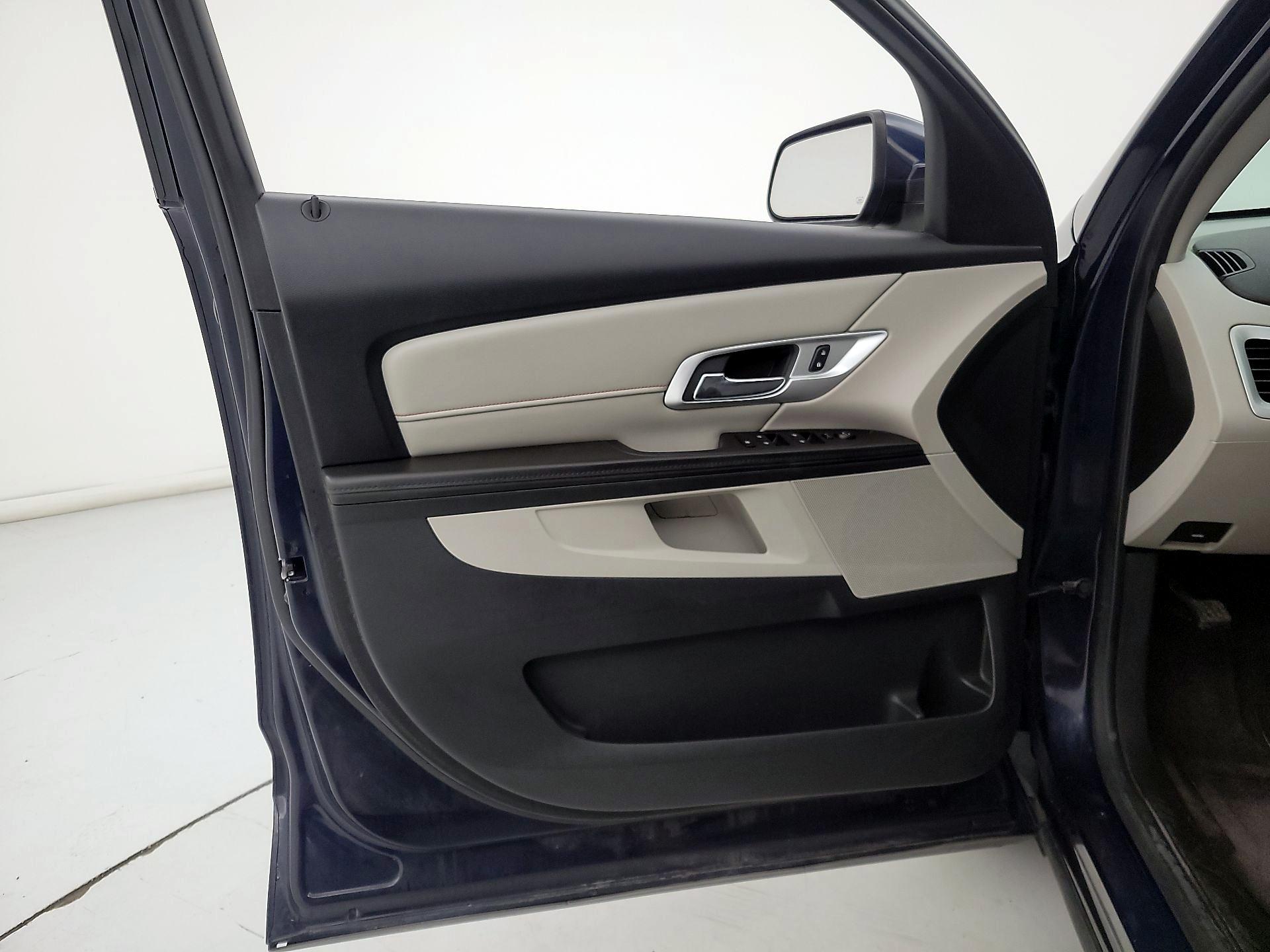 Thumbnail: 2016 GMC Terrain - 10