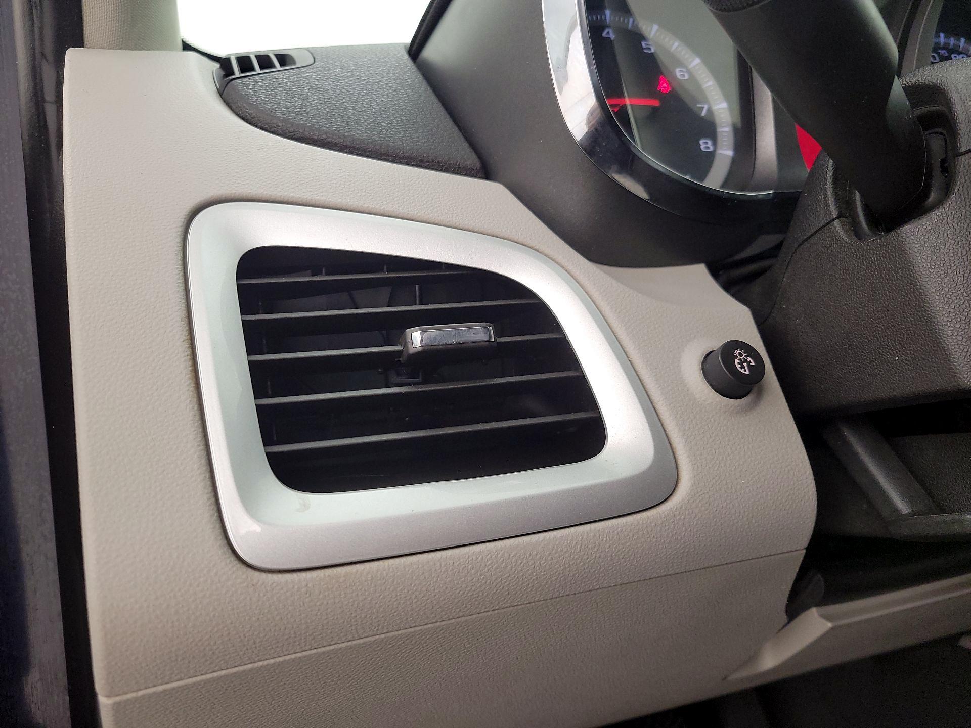 Thumbnail: 2016 GMC Terrain - 11