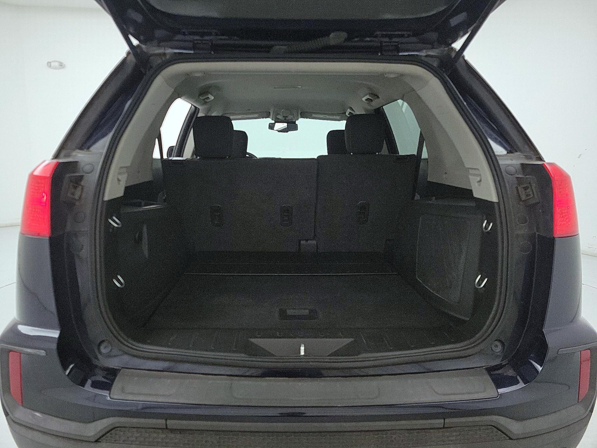 Thumbnail: 2016 GMC Terrain - 17