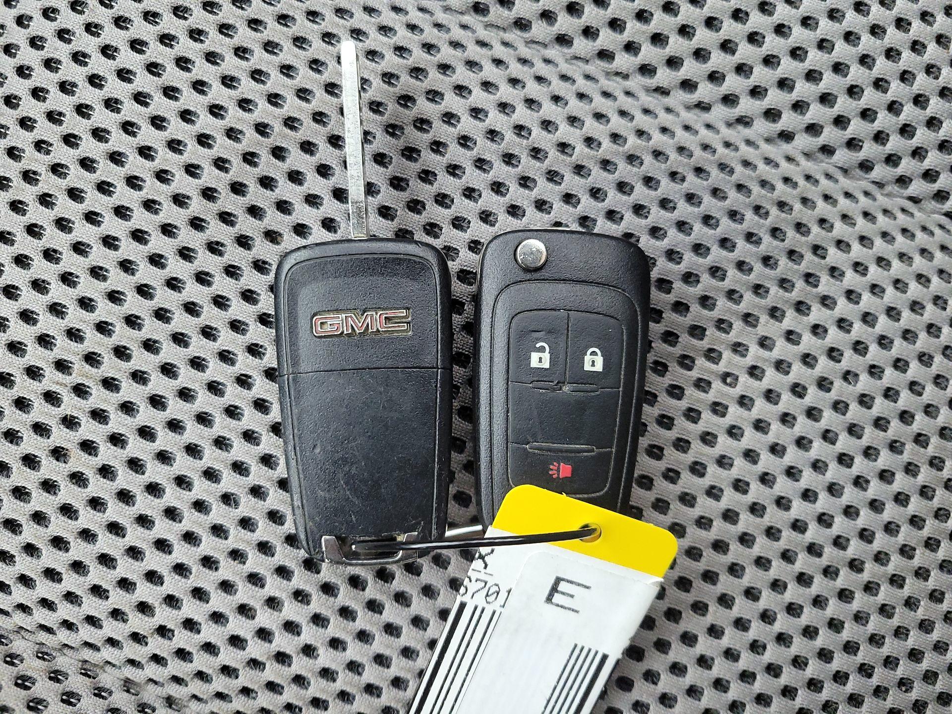 Thumbnail: 2016 GMC Terrain - 19