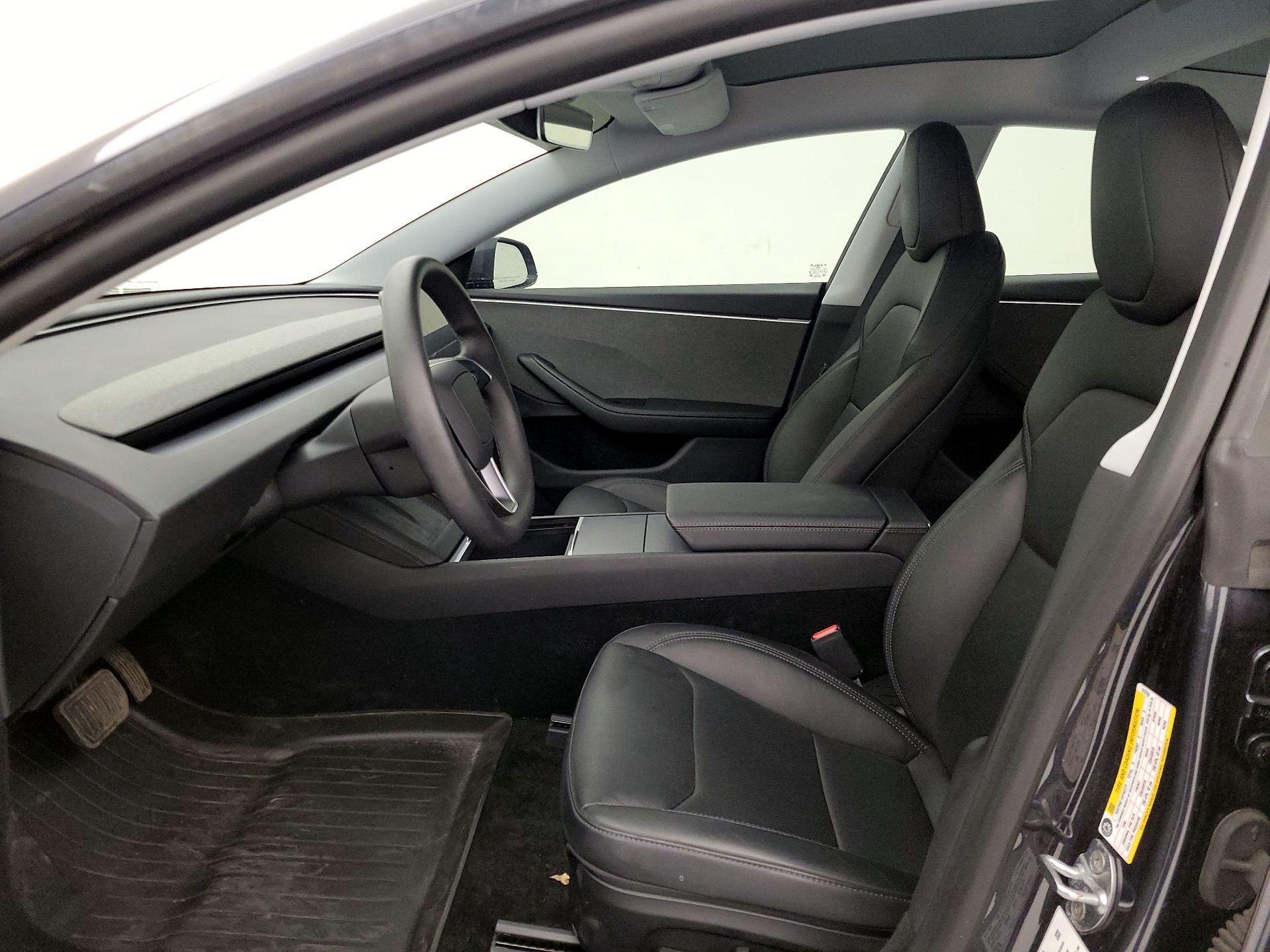 Thumbnail: 2025 Tesla Model 3 - 11