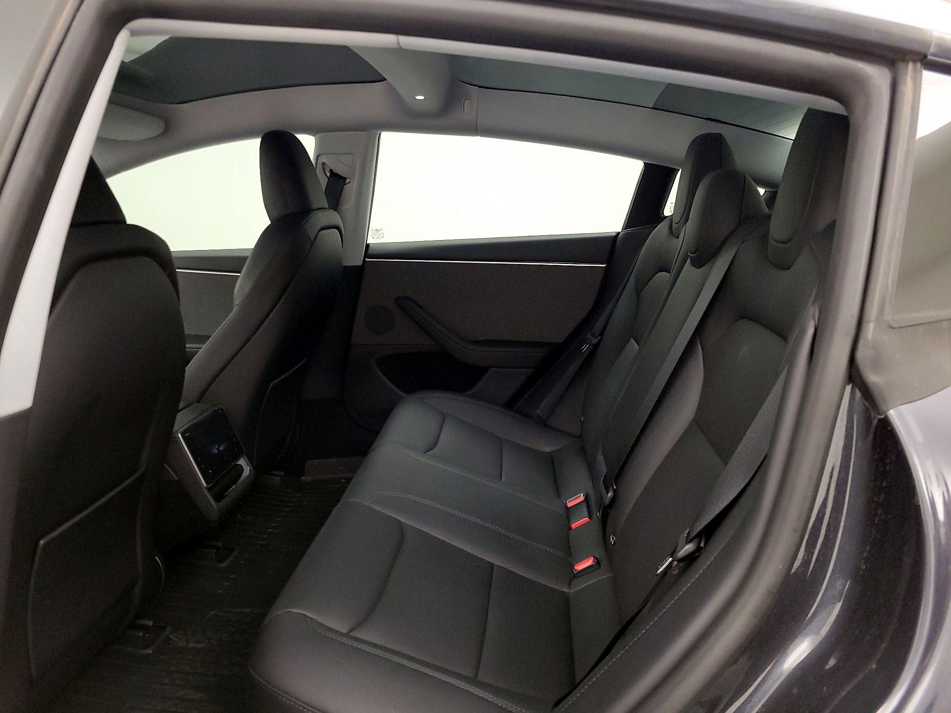 Thumbnail: 2025 Tesla Model 3 - 17