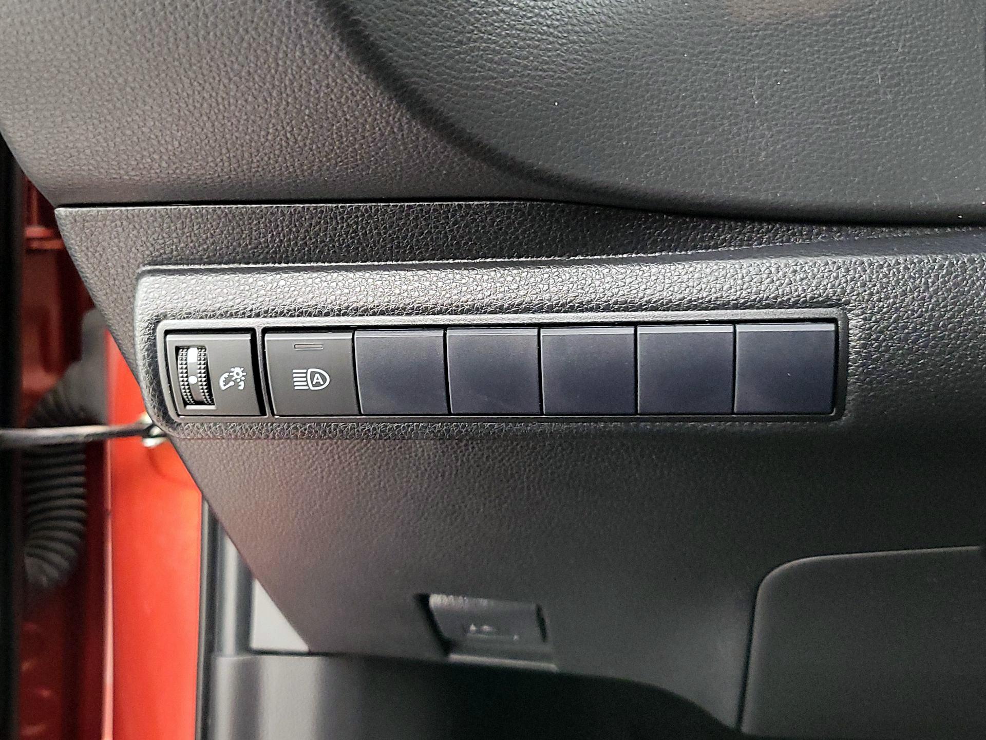 Thumbnail: 2020 Toyota Corolla - 11