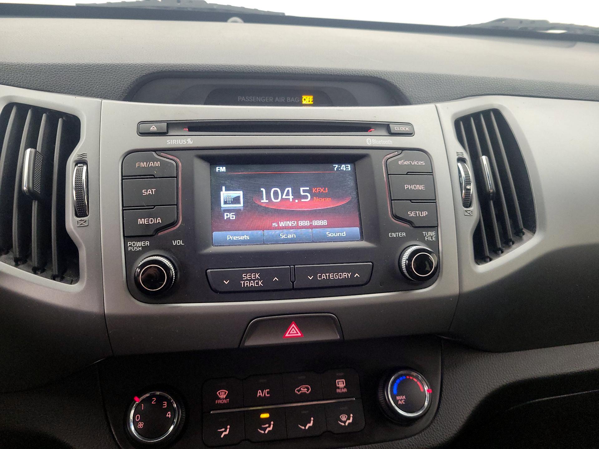 Thumbnail: 2015 Kia Sportage - 15