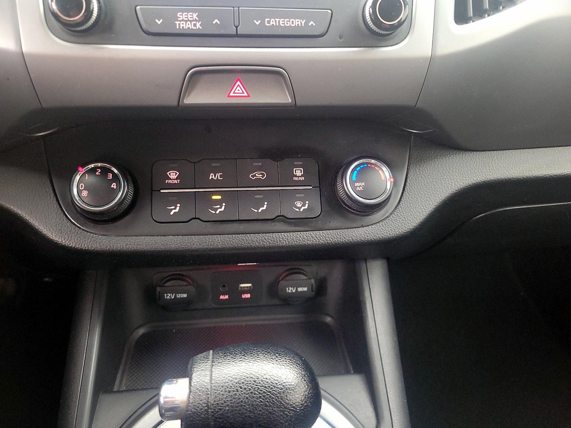 Thumbnail: 2015 Kia Sportage - 16