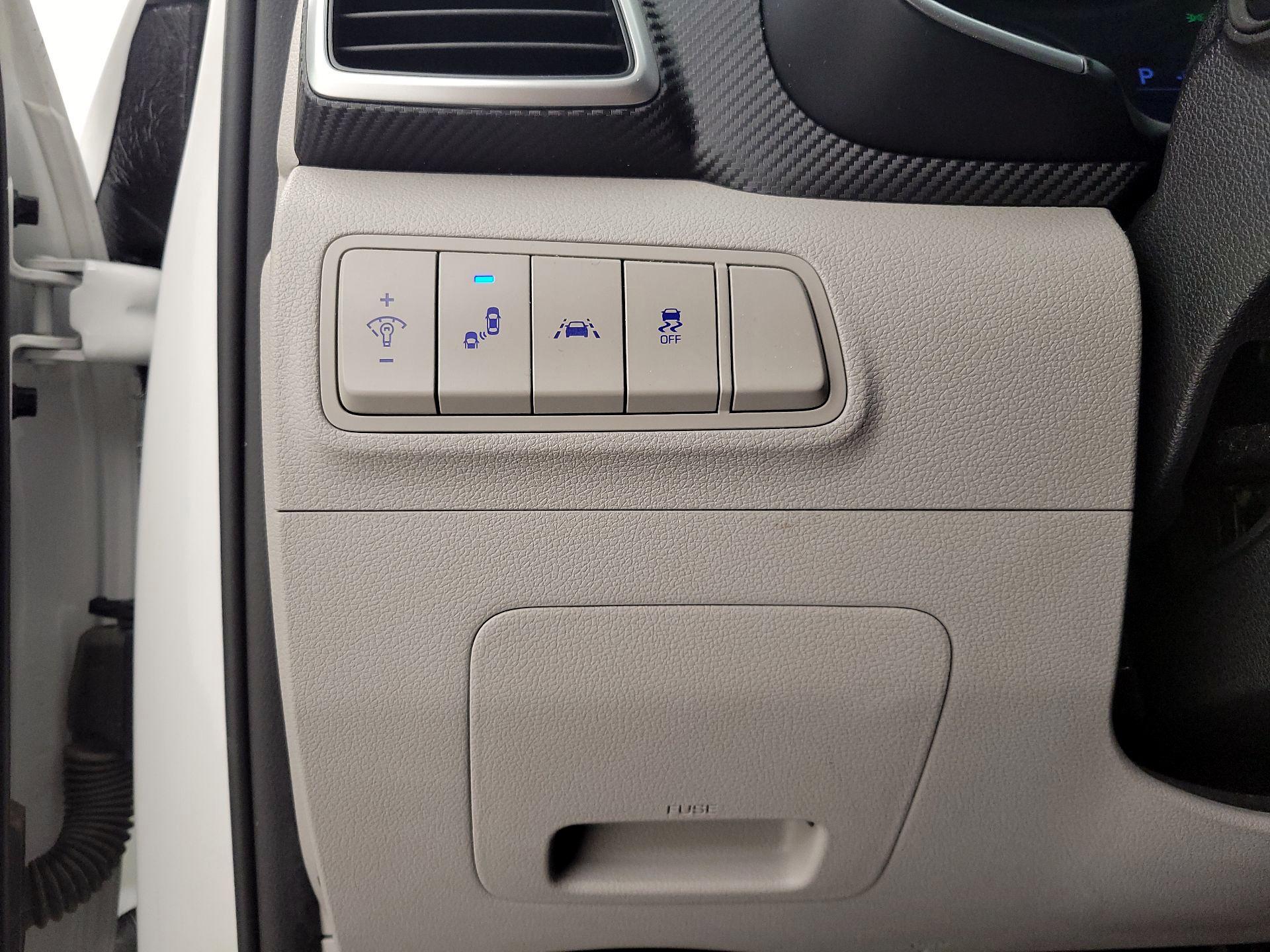 Thumbnail: 2020 Hyundai Tucson - 11