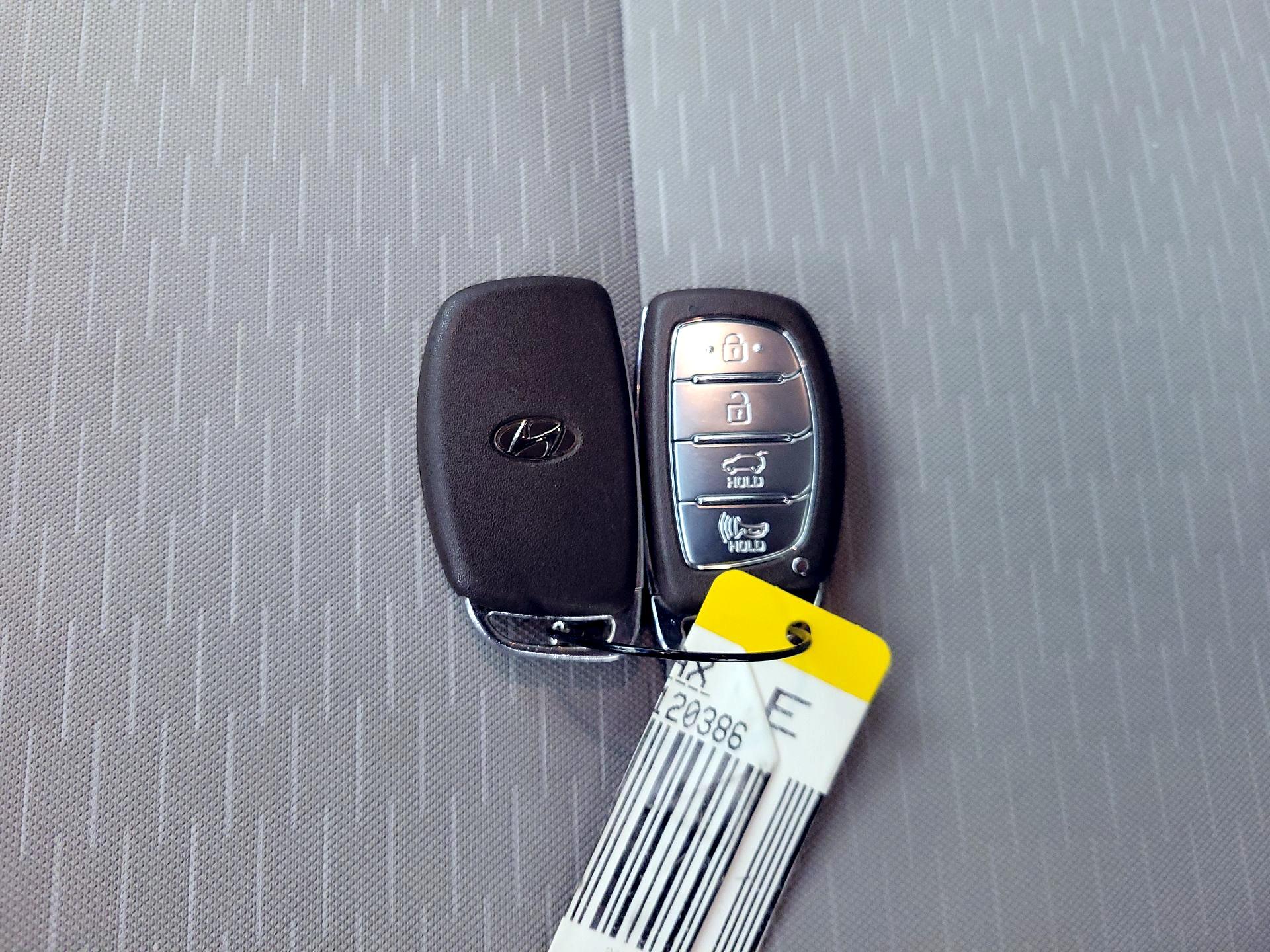 Thumbnail: 2020 Hyundai Tucson - 20