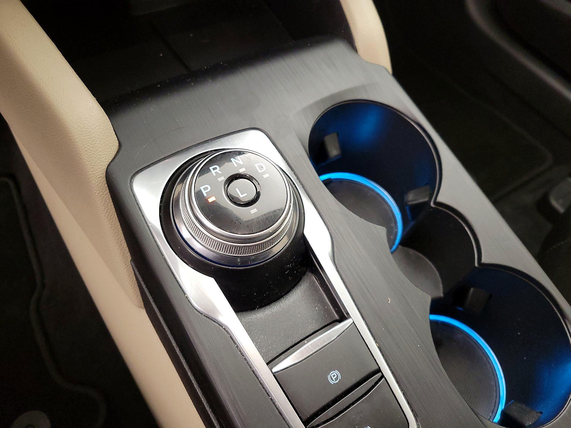 Thumbnail: 2020 Ford Escape - 18