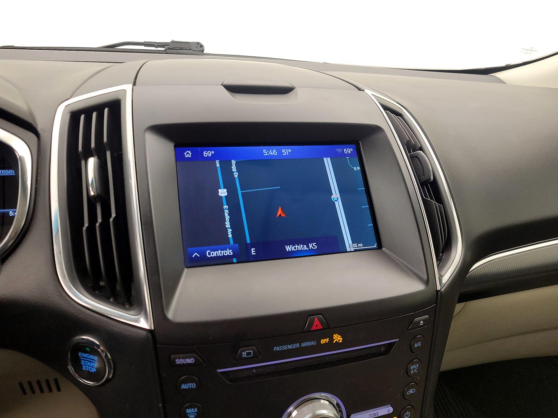 Thumbnail: 2019 Ford Edge - 12