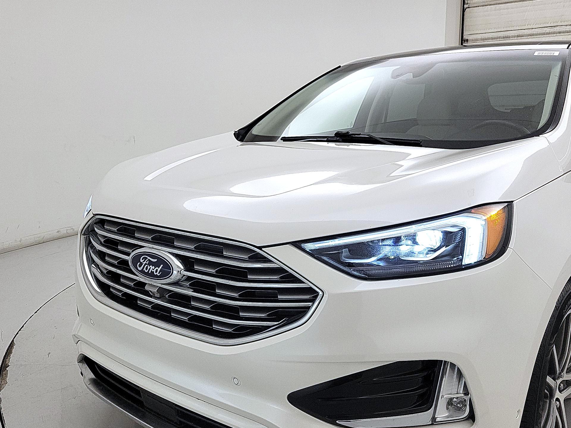 Thumbnail: 2019 Ford Edge - 2