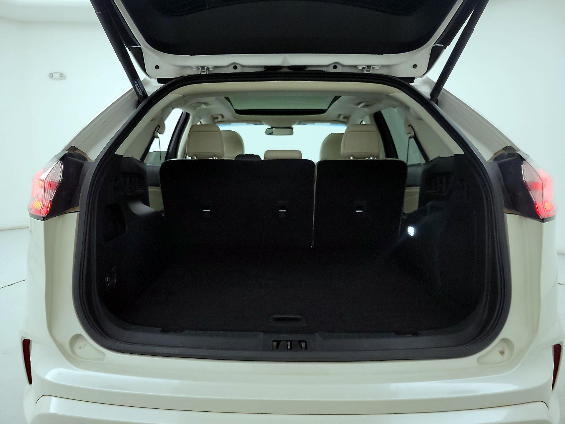 Thumbnail: 2019 Ford Edge - 20