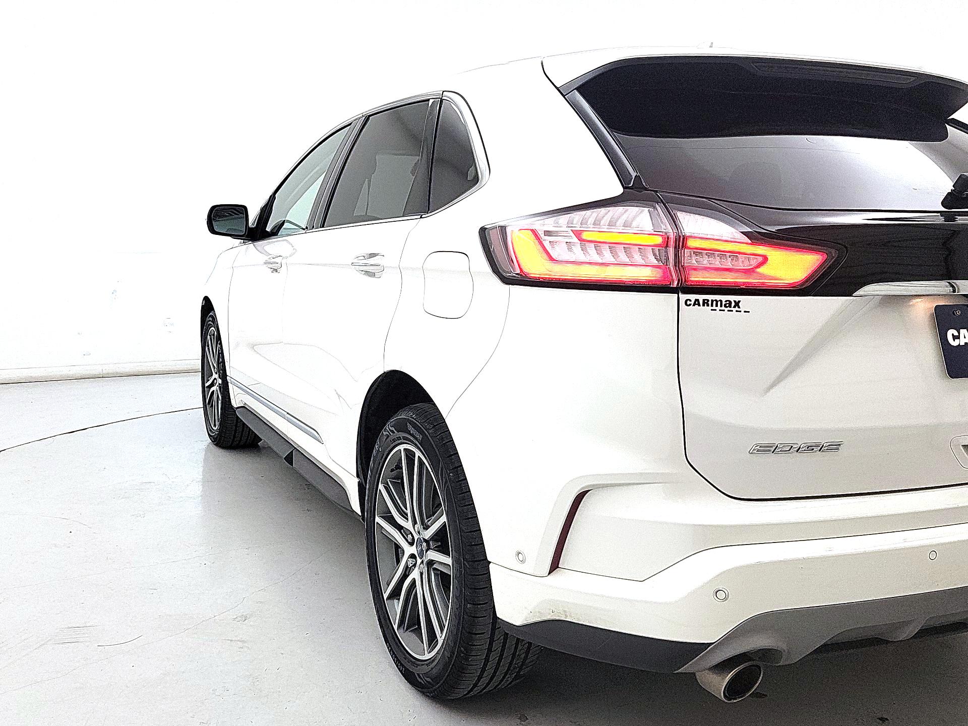 Thumbnail: 2019 Ford Edge - 7