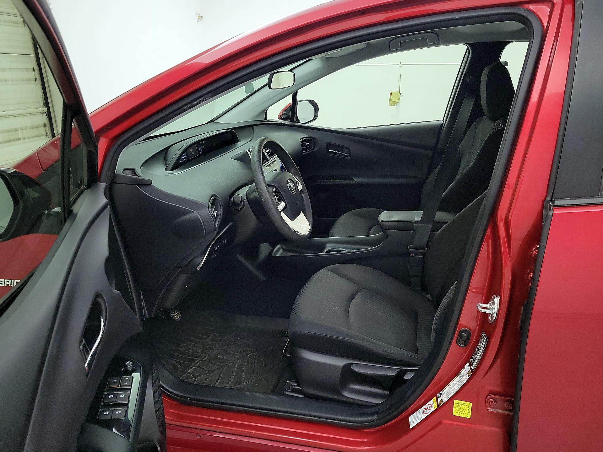 Thumbnail: 2018 Toyota Prius - 9