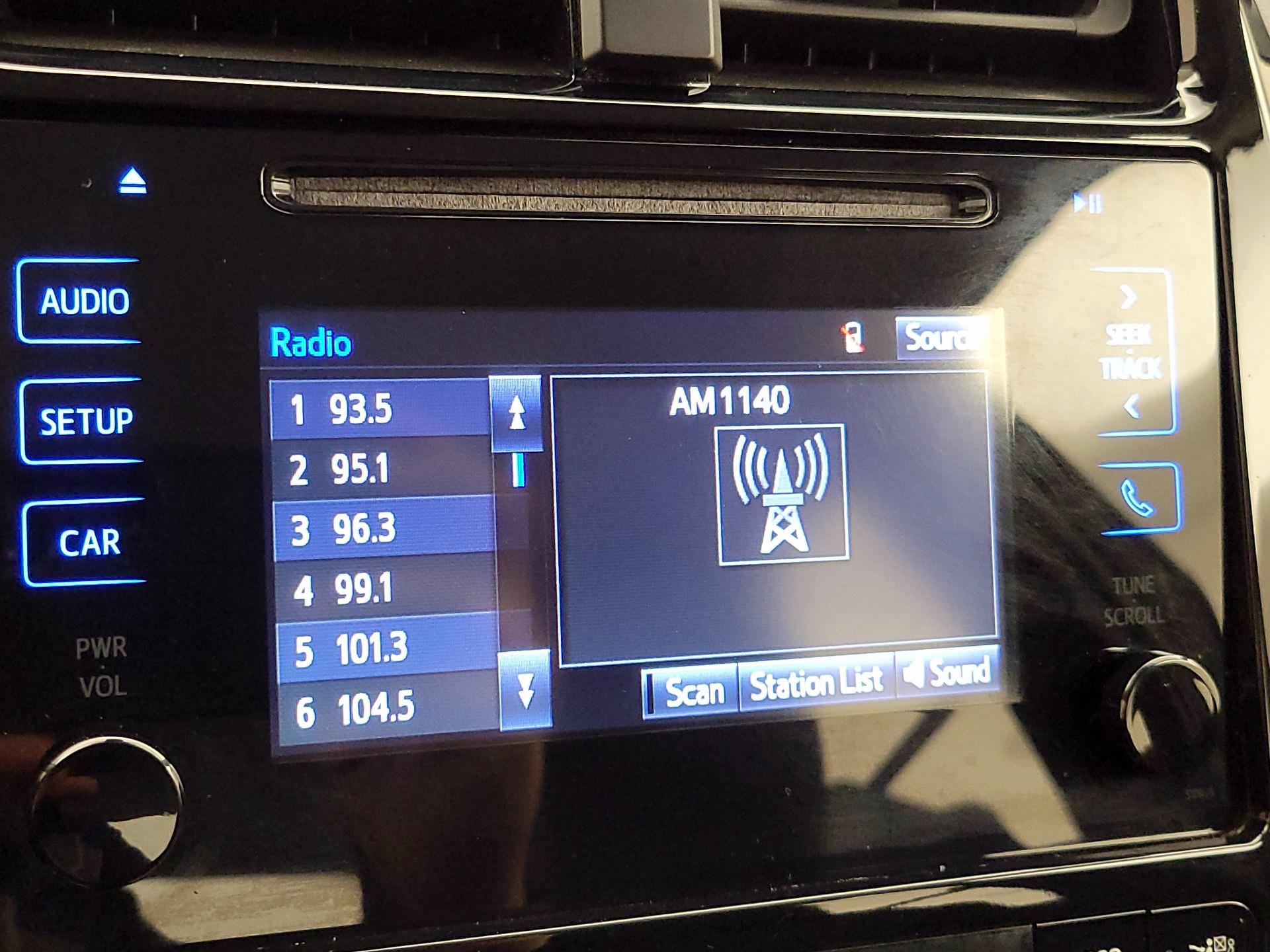 Thumbnail: 2018 Toyota Prius - 13