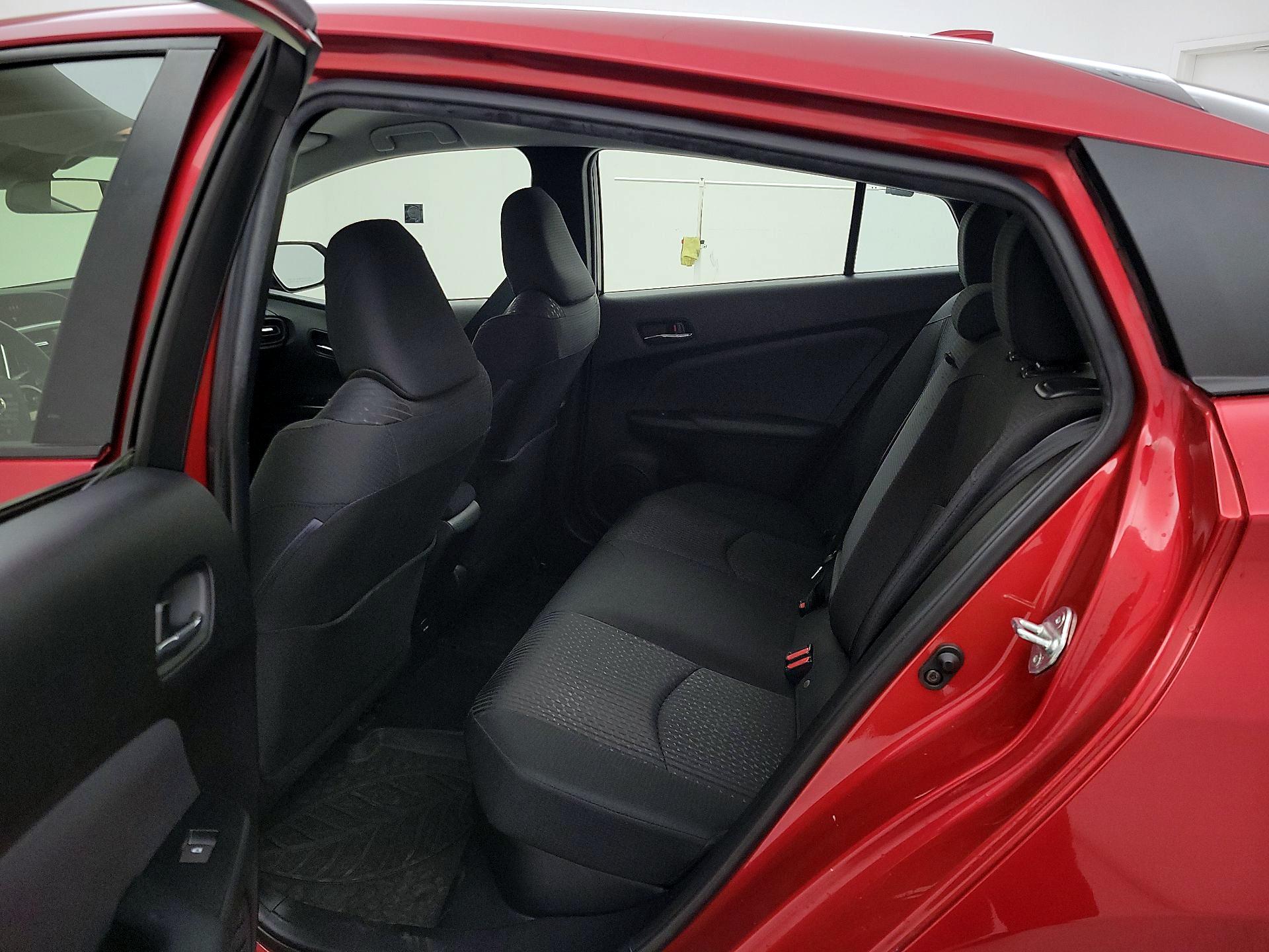 Thumbnail: 2018 Toyota Prius - 16