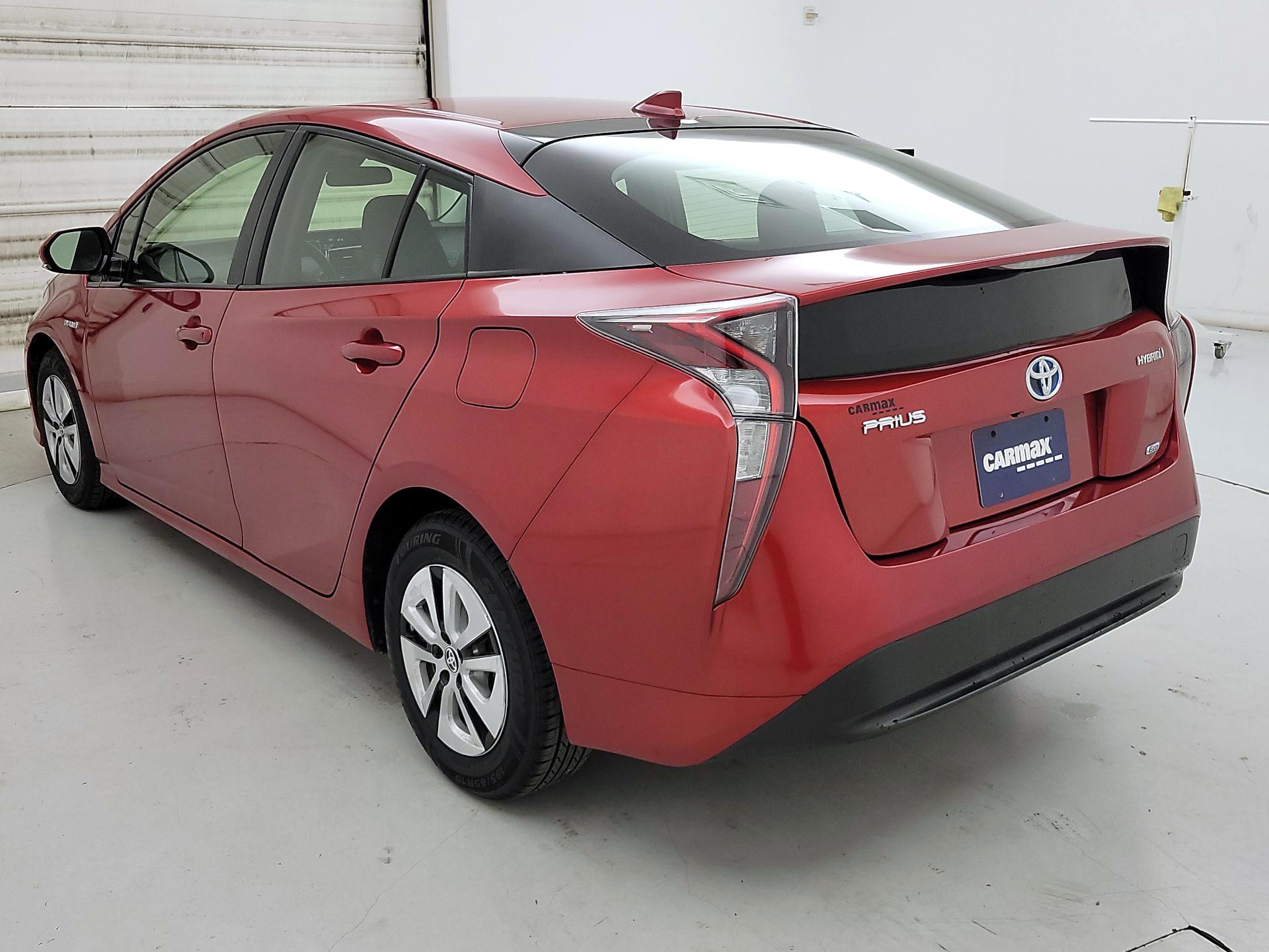 Thumbnail: 2018 Toyota Prius - 7