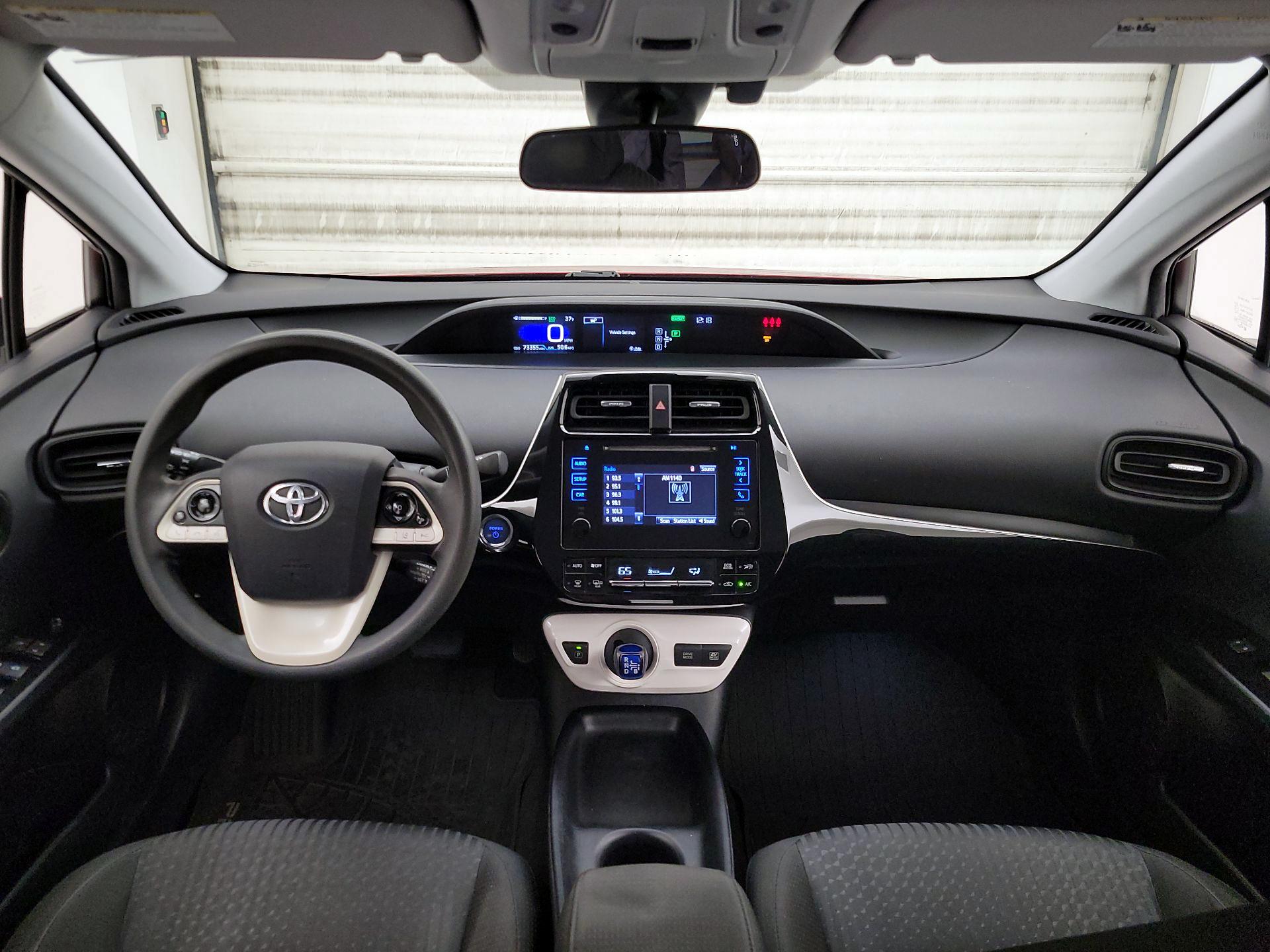 Thumbnail: 2018 Toyota Prius - 8