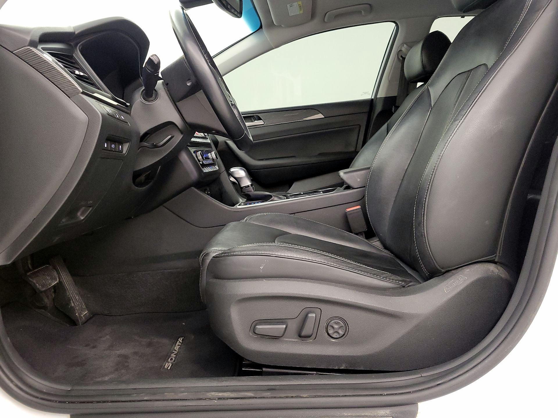 Thumbnail: 2019 Hyundai Sonata - 11