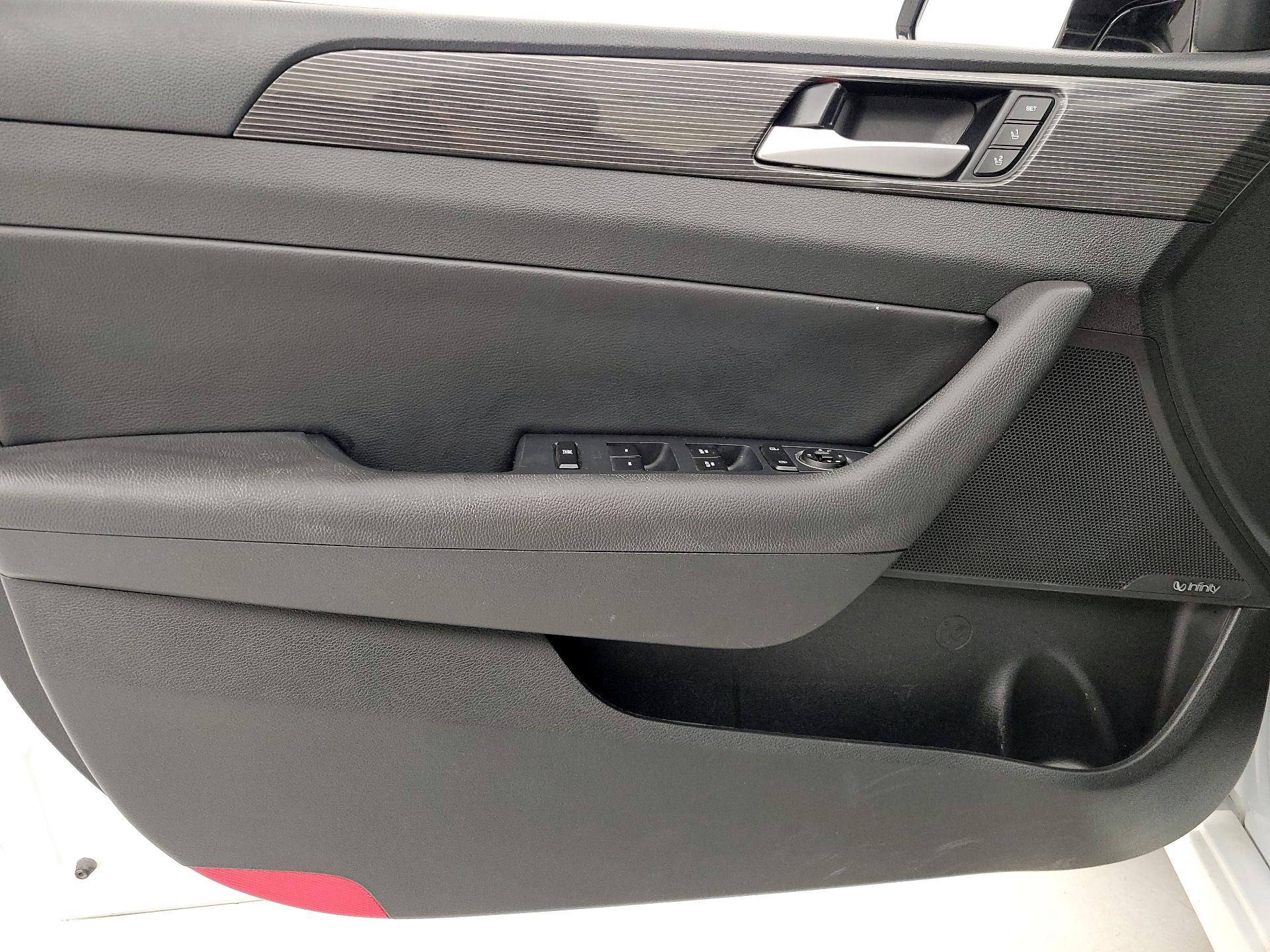 Thumbnail: 2019 Hyundai Sonata - 12