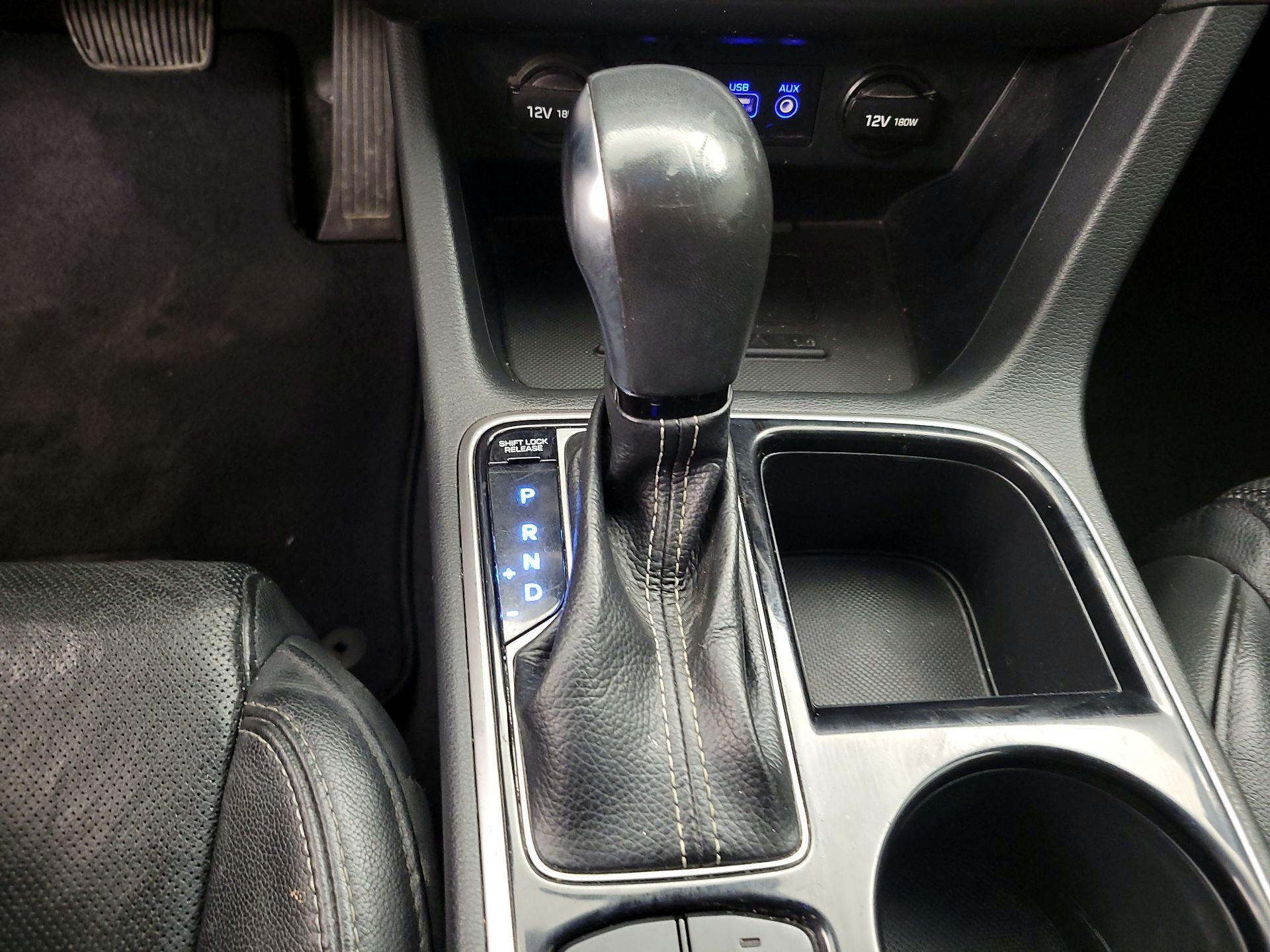 Thumbnail: 2019 Hyundai Sonata - 18