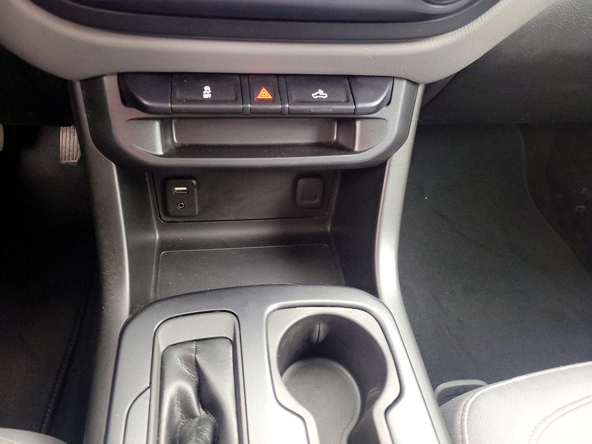 Thumbnail: 2017 Chevrolet Colorado - 18