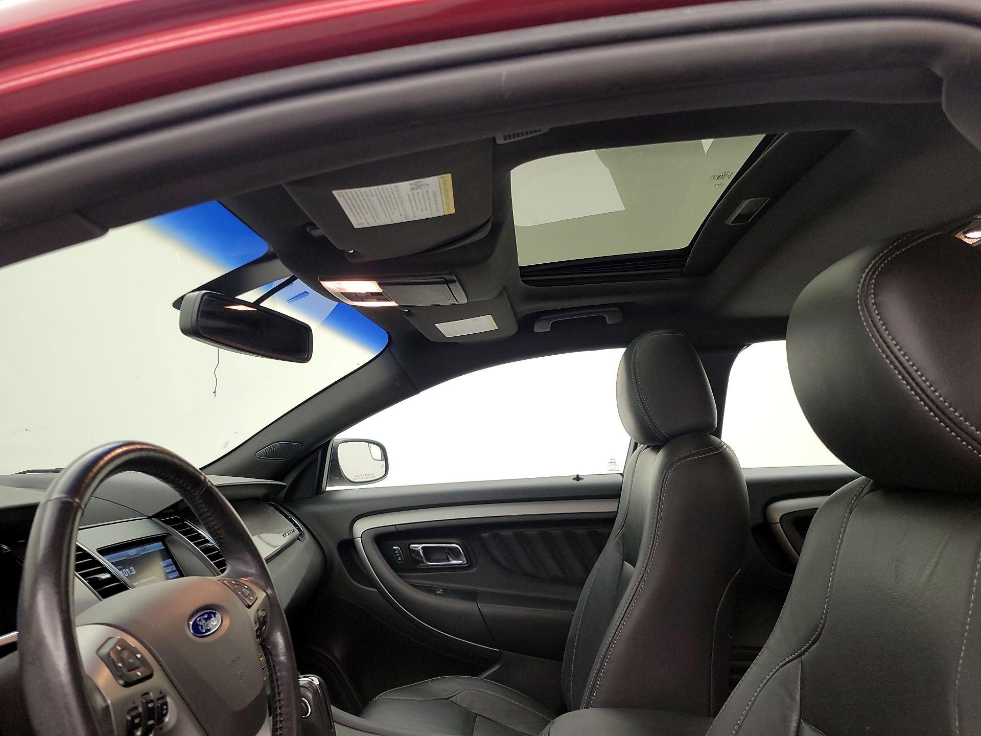 Thumbnail: 2014 Ford Taurus - 20